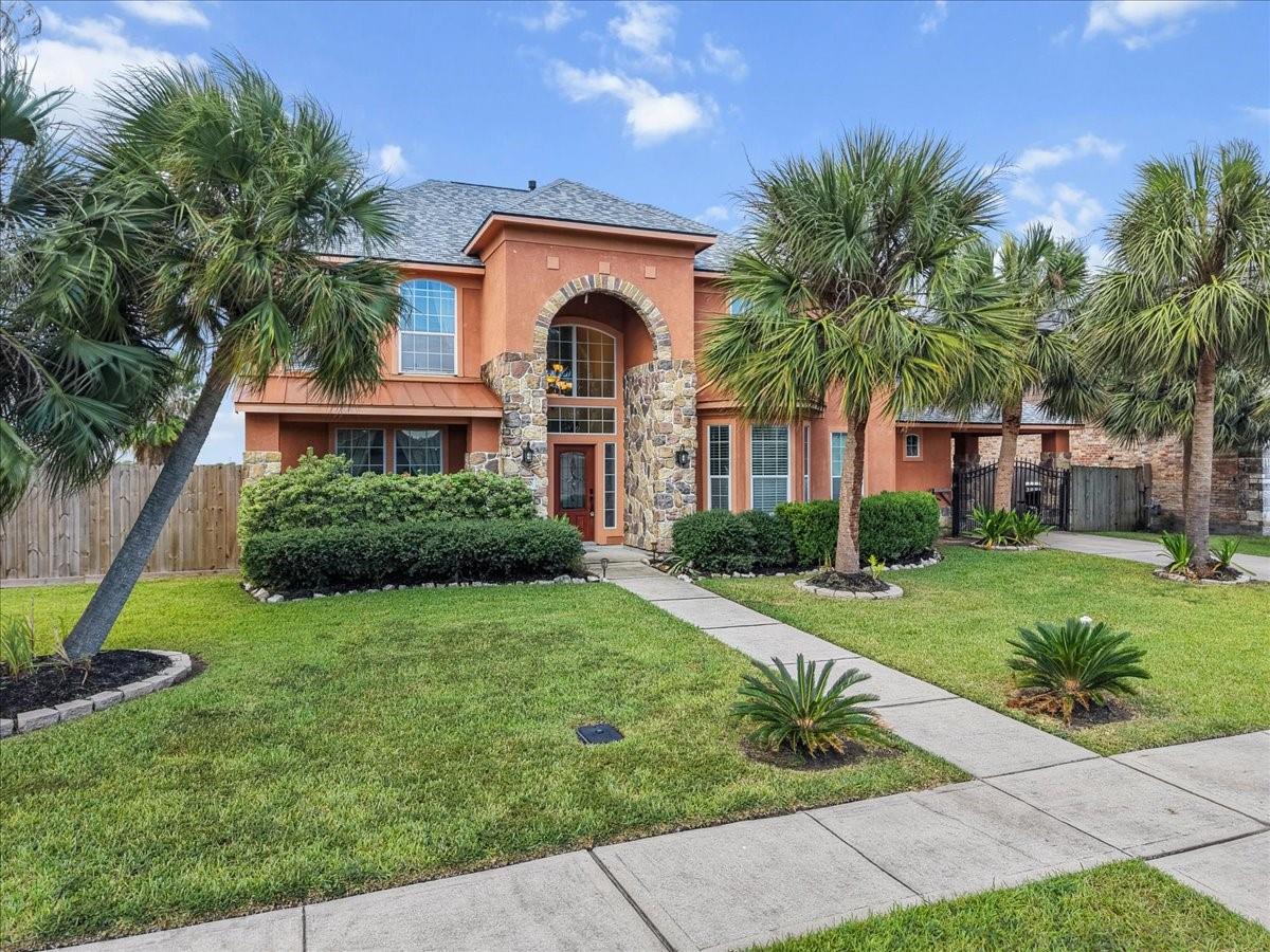 5230 Lagoon Court, Bacliff Tx 77518 Property Photo 1