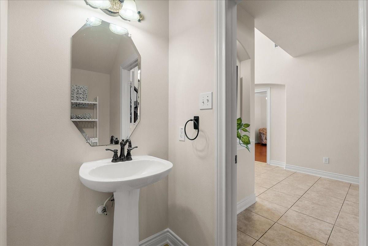 5230 Lagoon Court Property Photo 11