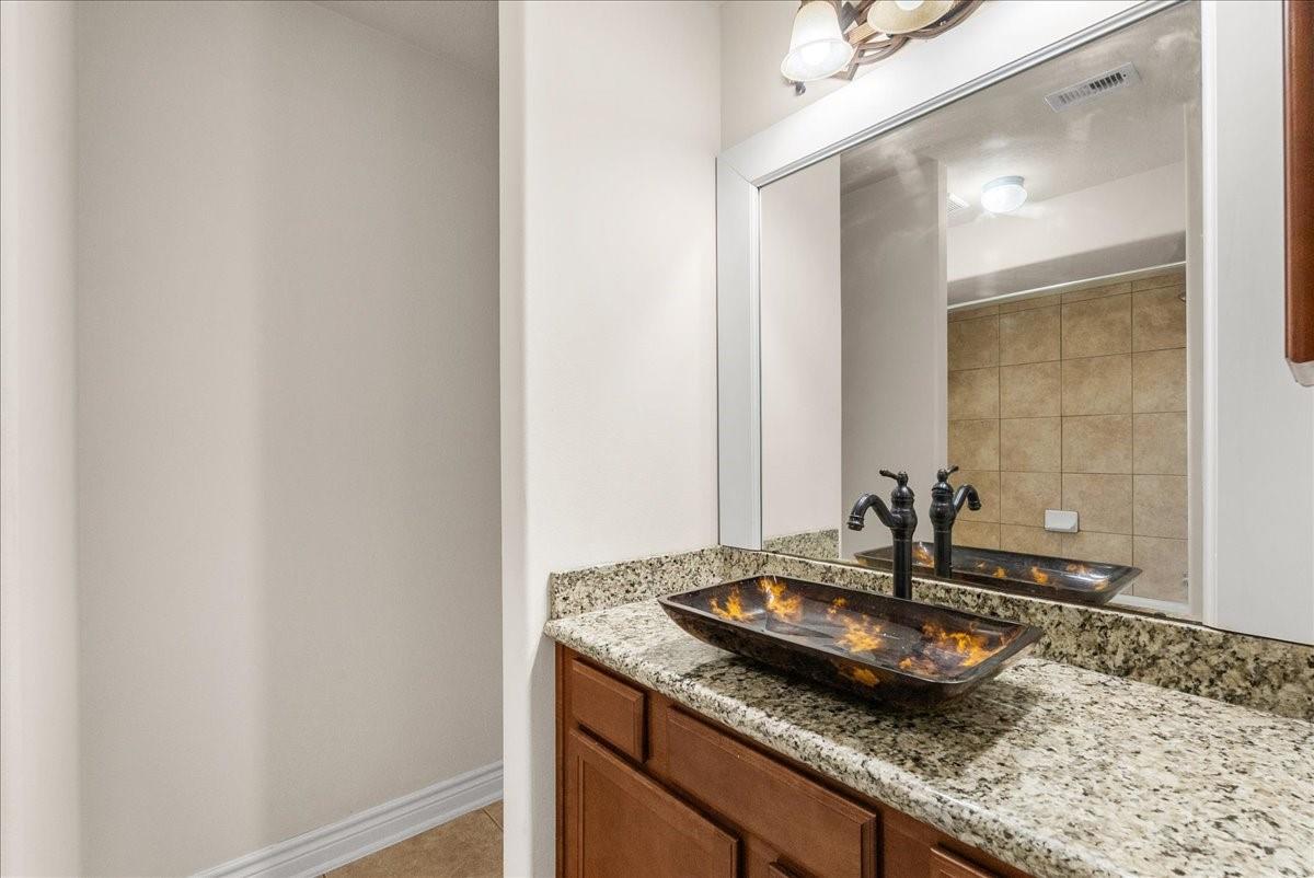 5230 Lagoon Court, Bacliff Tx 77518 Property Photo 35