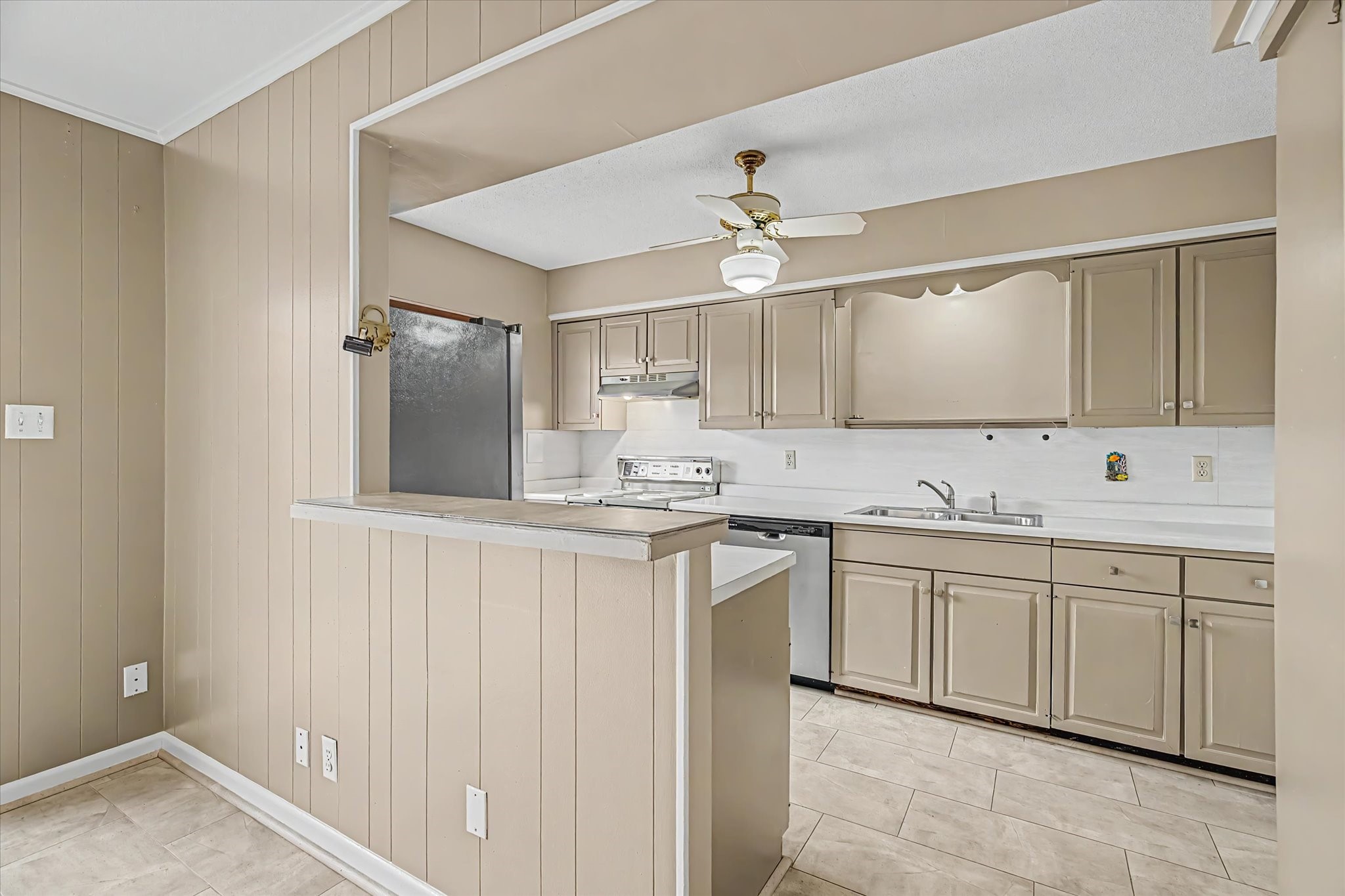 6337 Del Monte Drive 96 Property Photo 23