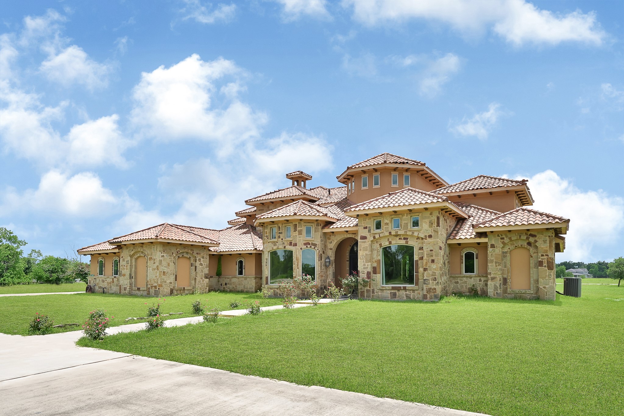 903 Chenango Ranch Drive Property Photo 2