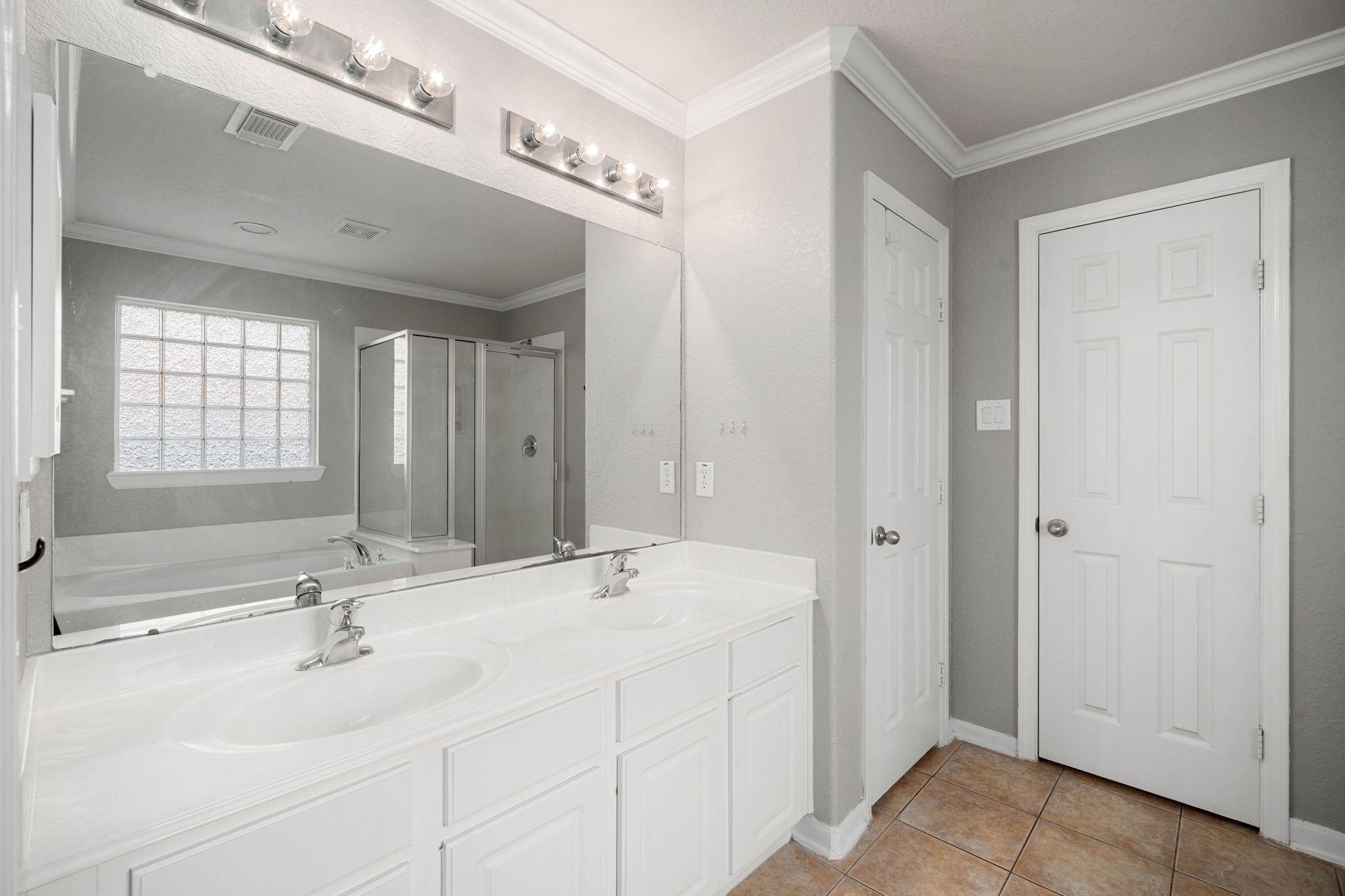 10422 Antelope Alley Property Photo 9