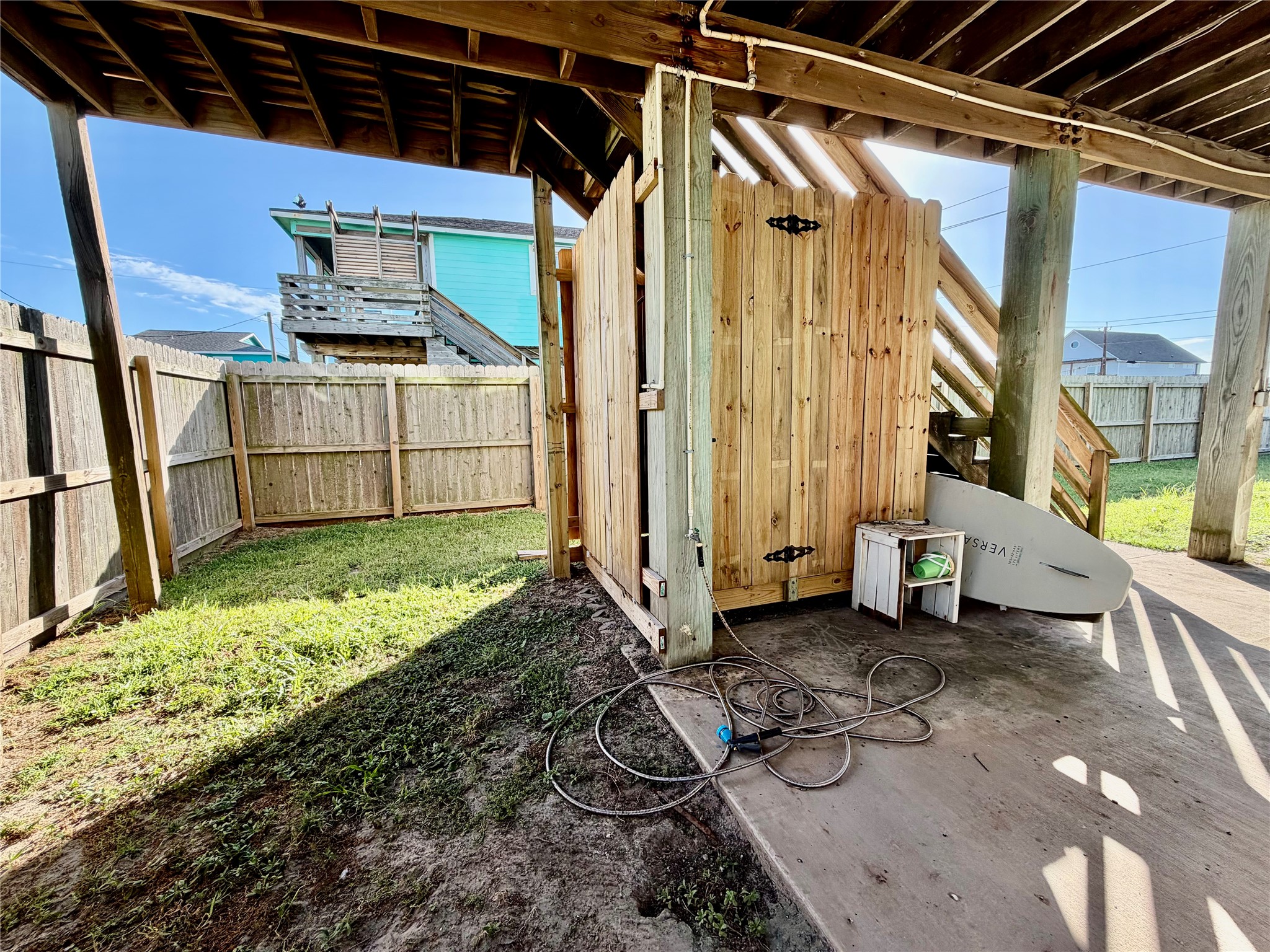 1814 Blue Water Highway Property Photo 2