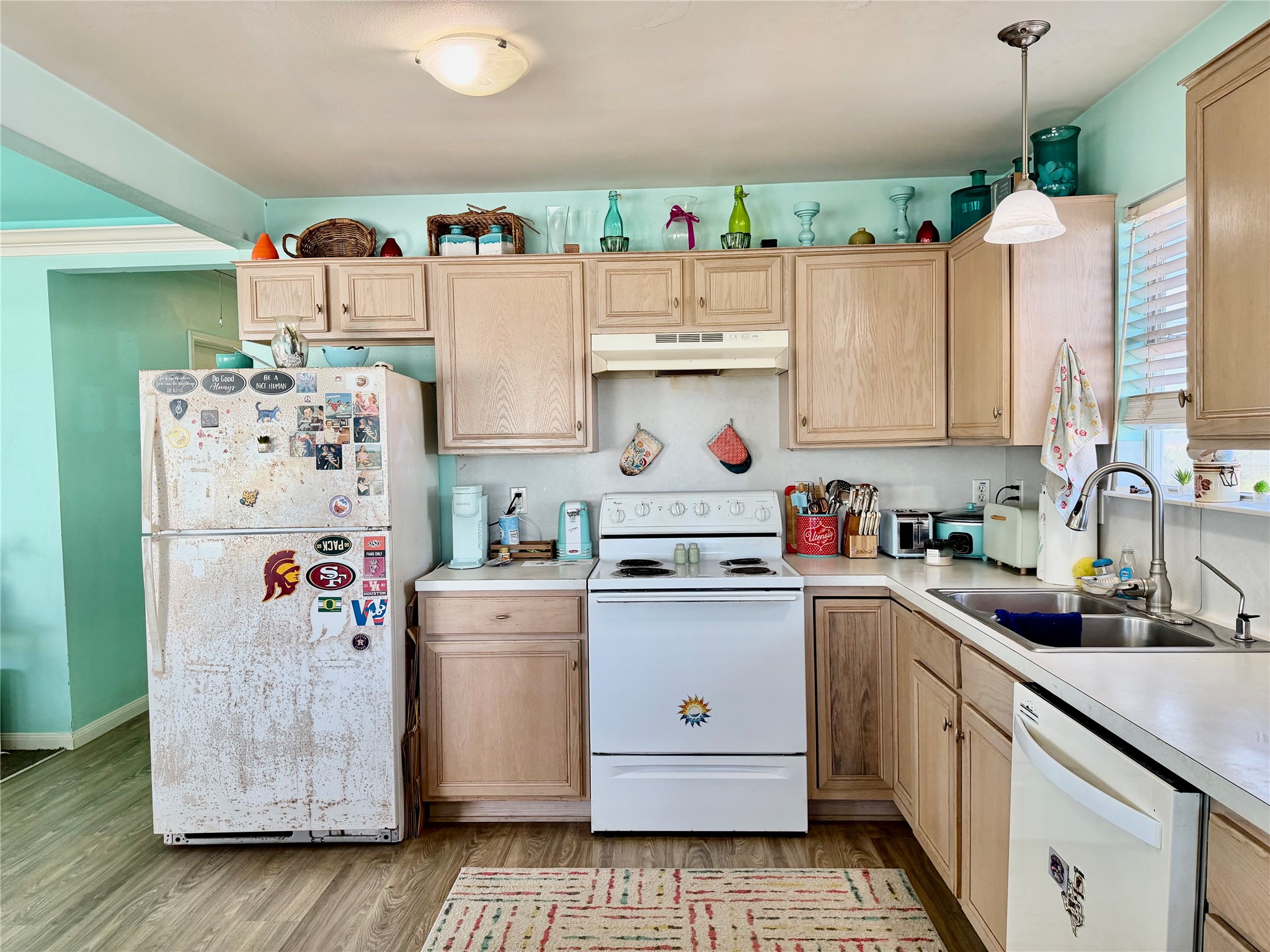 1814 Blue Water Highway Property Photo 4