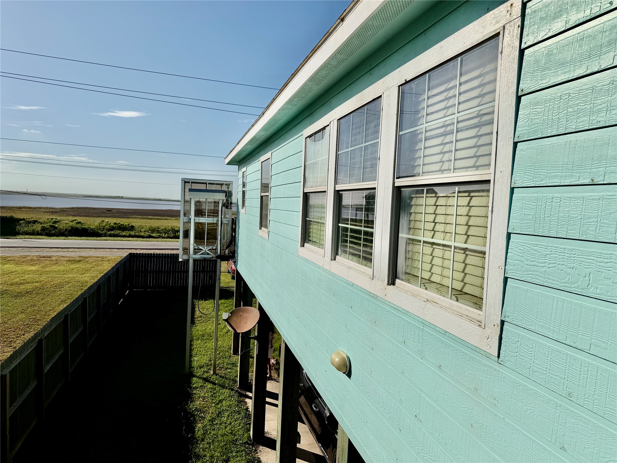 1814 Blue Water Highway Property Photo 12