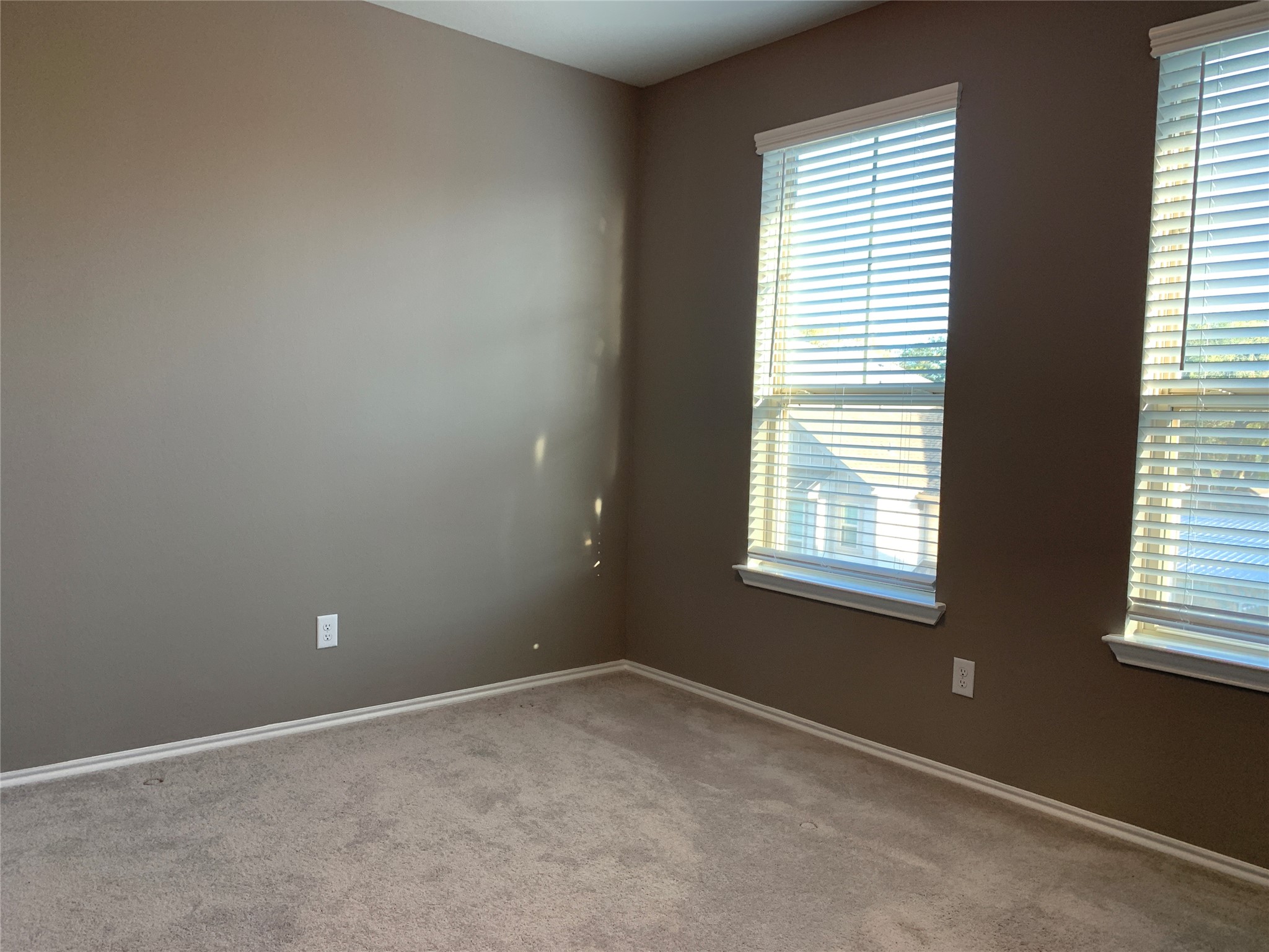 10942 Cannes Memorial Dr Property Photo 25
