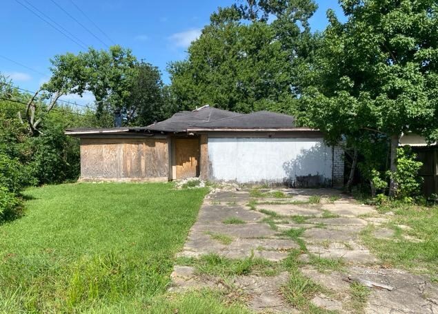 11203 Gardentree Drive Property Photo 3