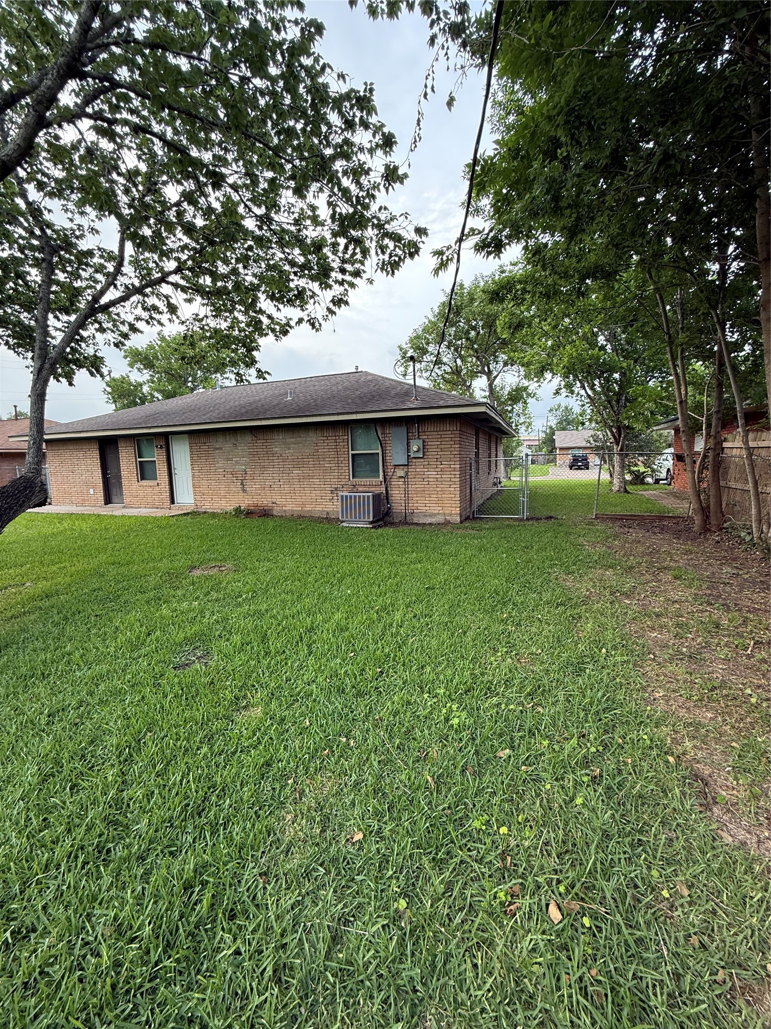 104 Mimosa Street Property Photo 3