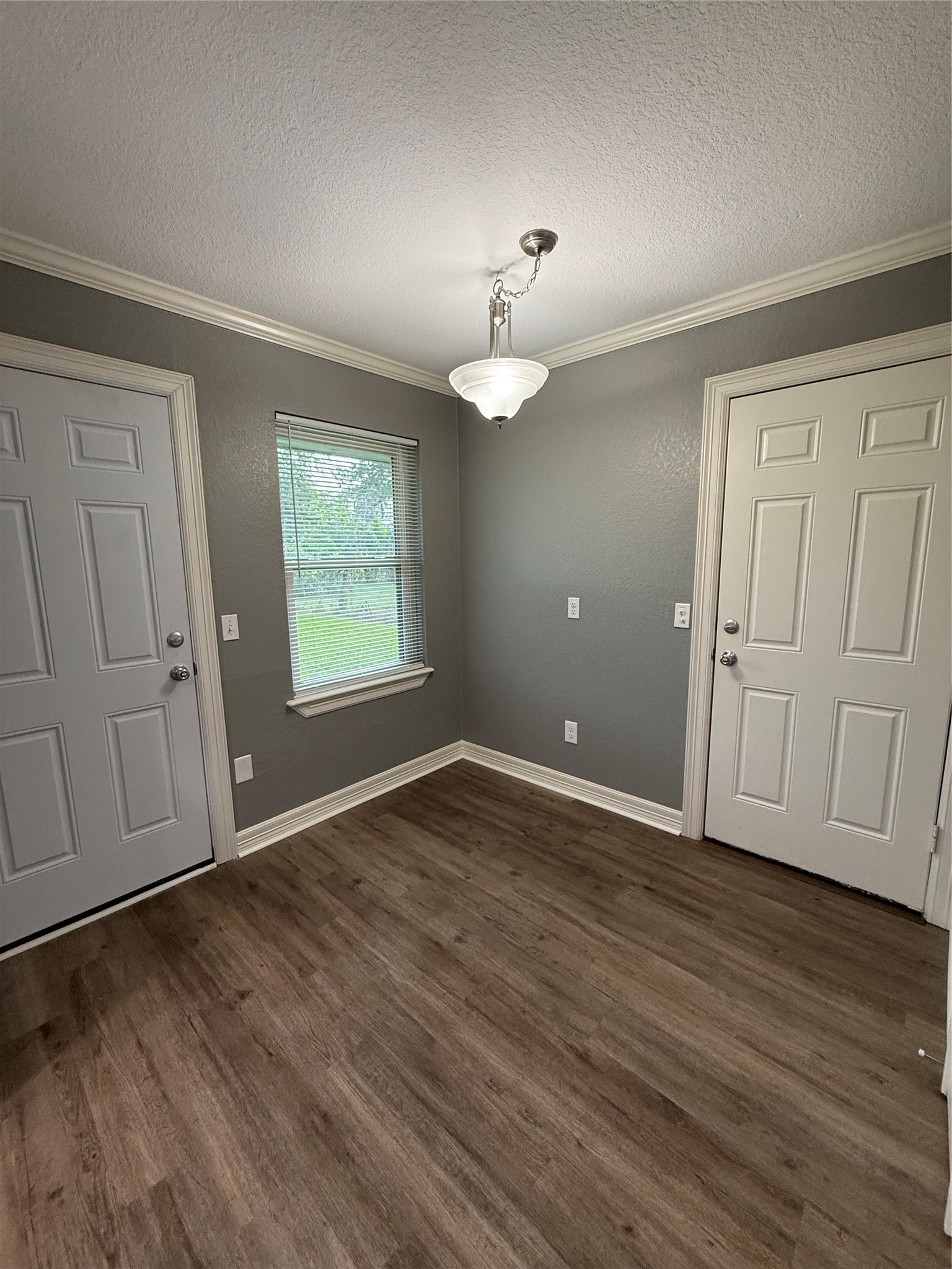104 Mimosa Street Property Photo 5