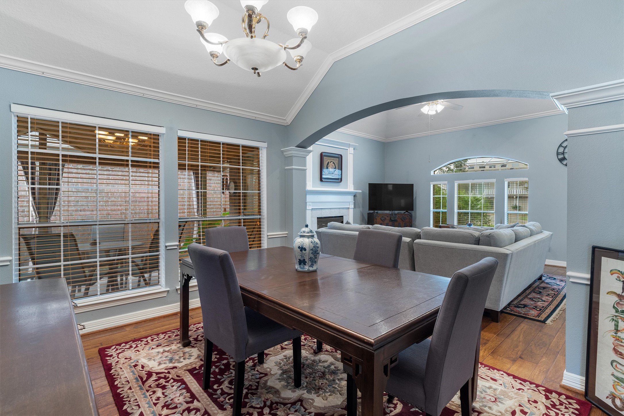 2429 Baycrest Drive Property Photo 8