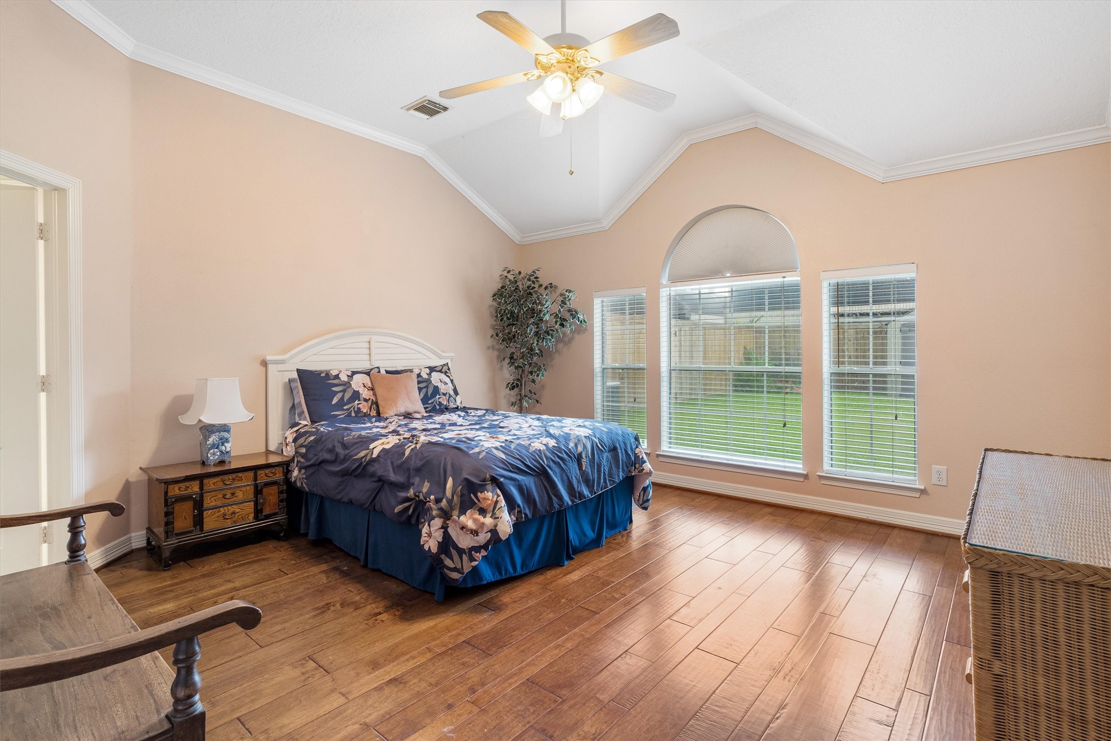 2429 Baycrest Drive Property Photo 17