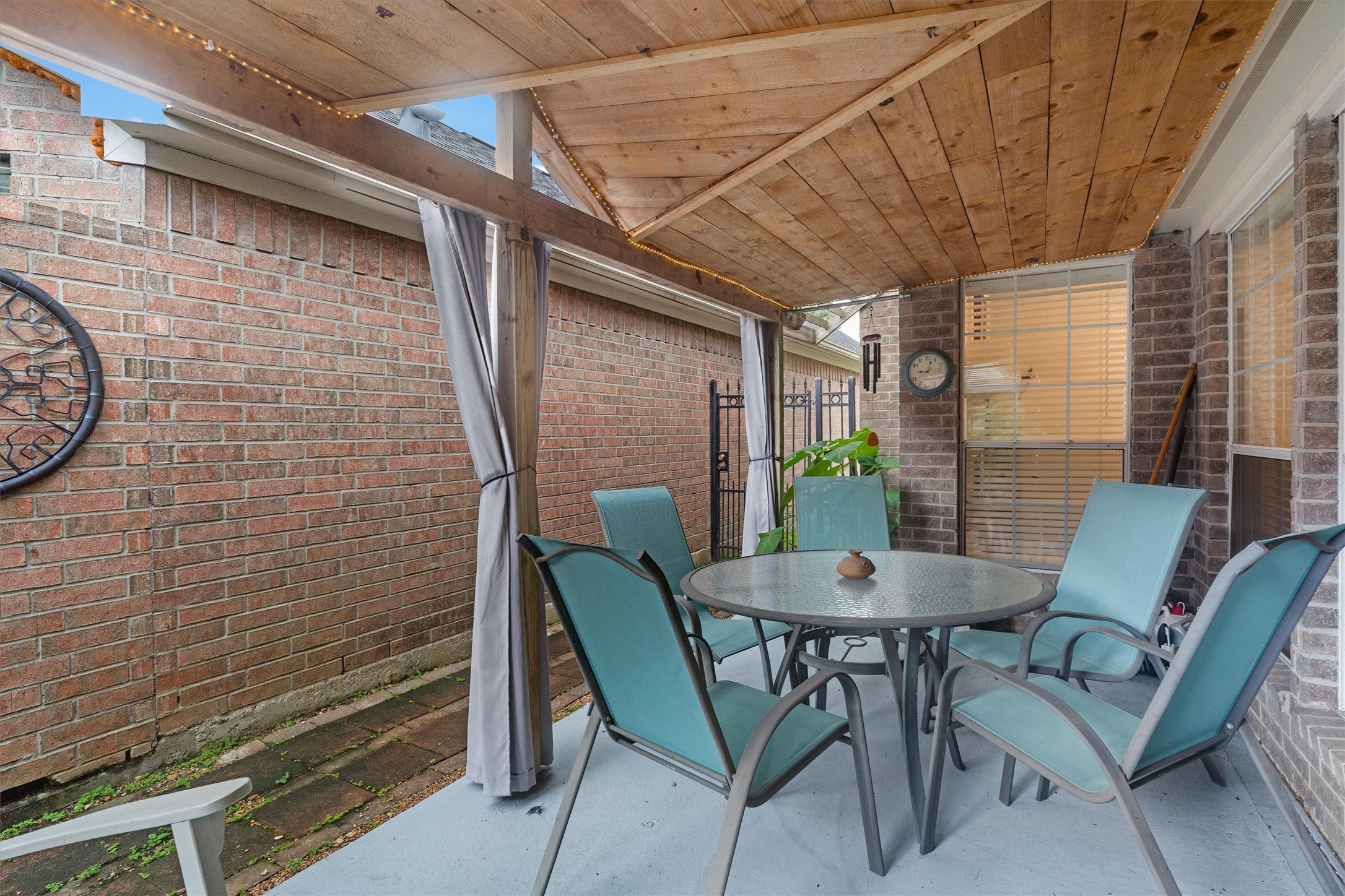 2429 Baycrest Drive Property Photo 25