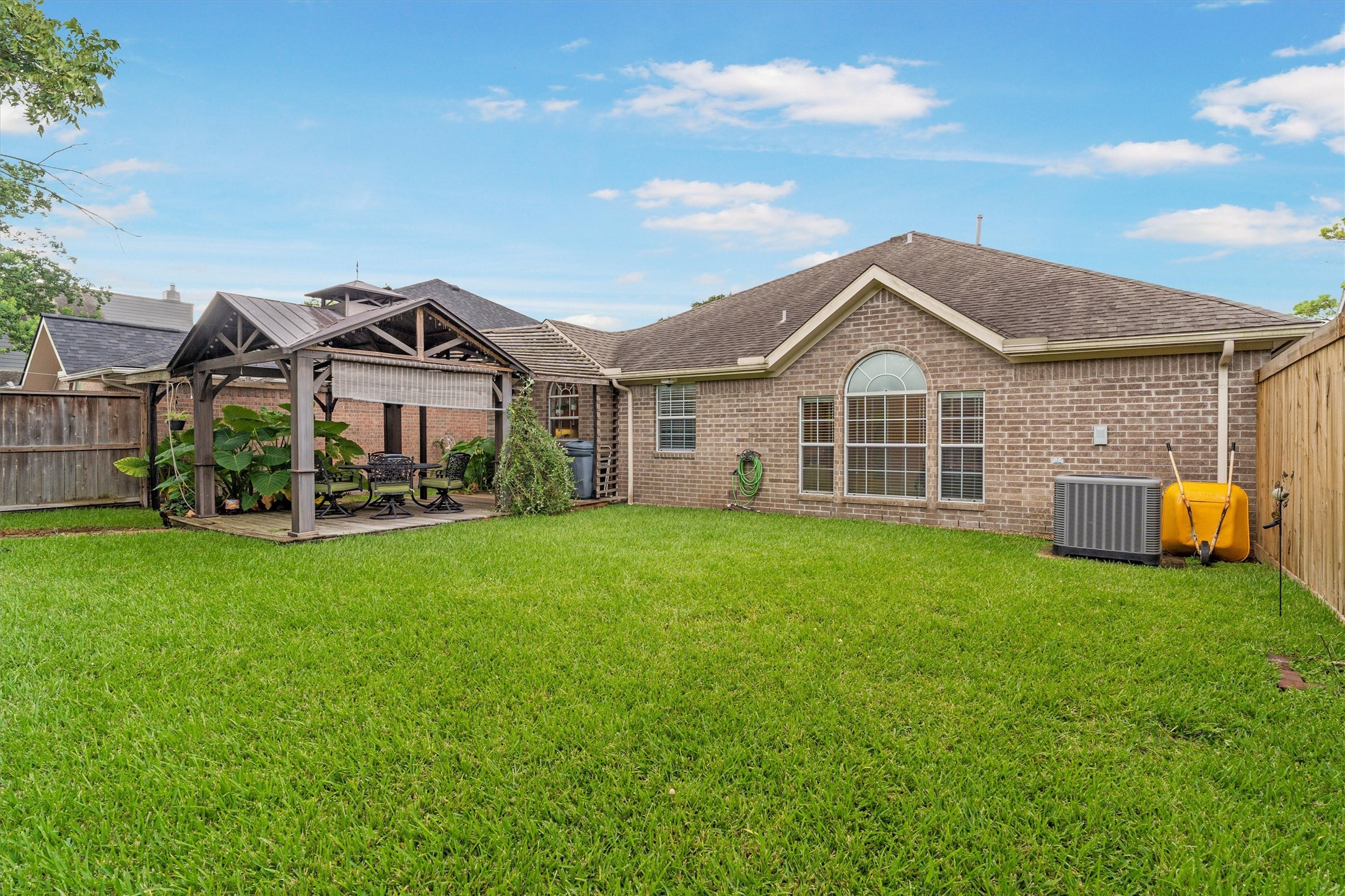 2429 Baycrest Drive Property Photo 28