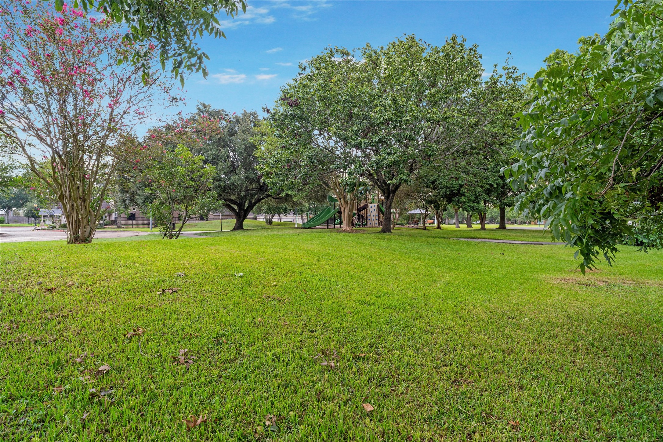 2429 Baycrest Drive Property Photo 30