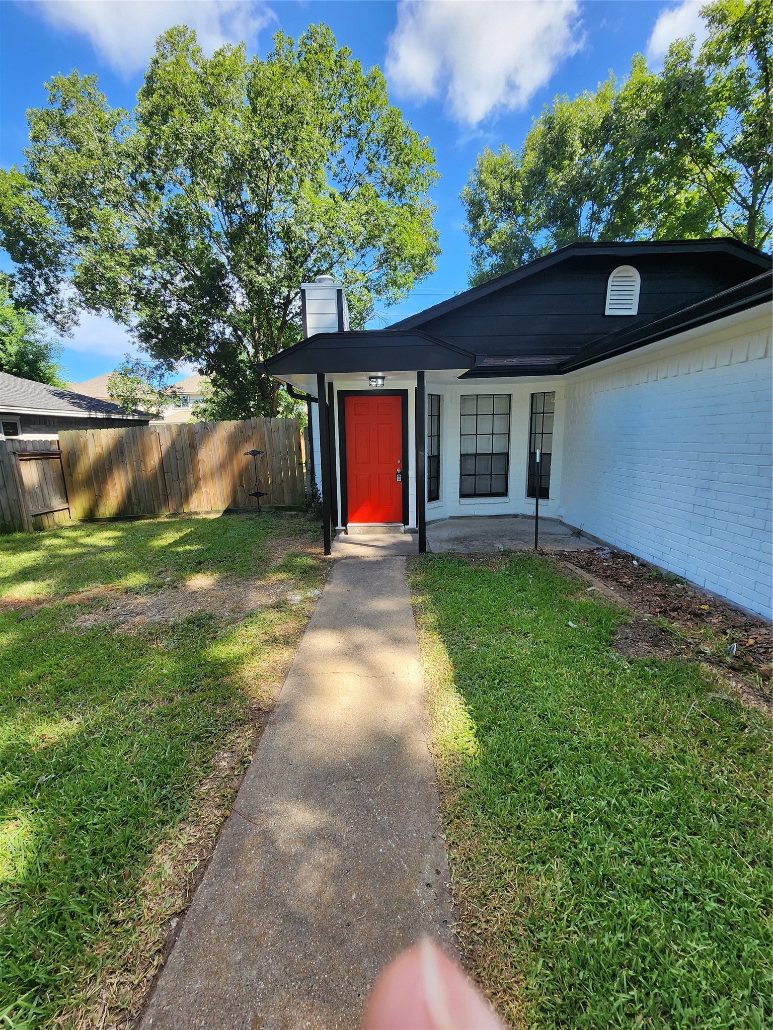 5003 Maurita Drive Property Photo 2