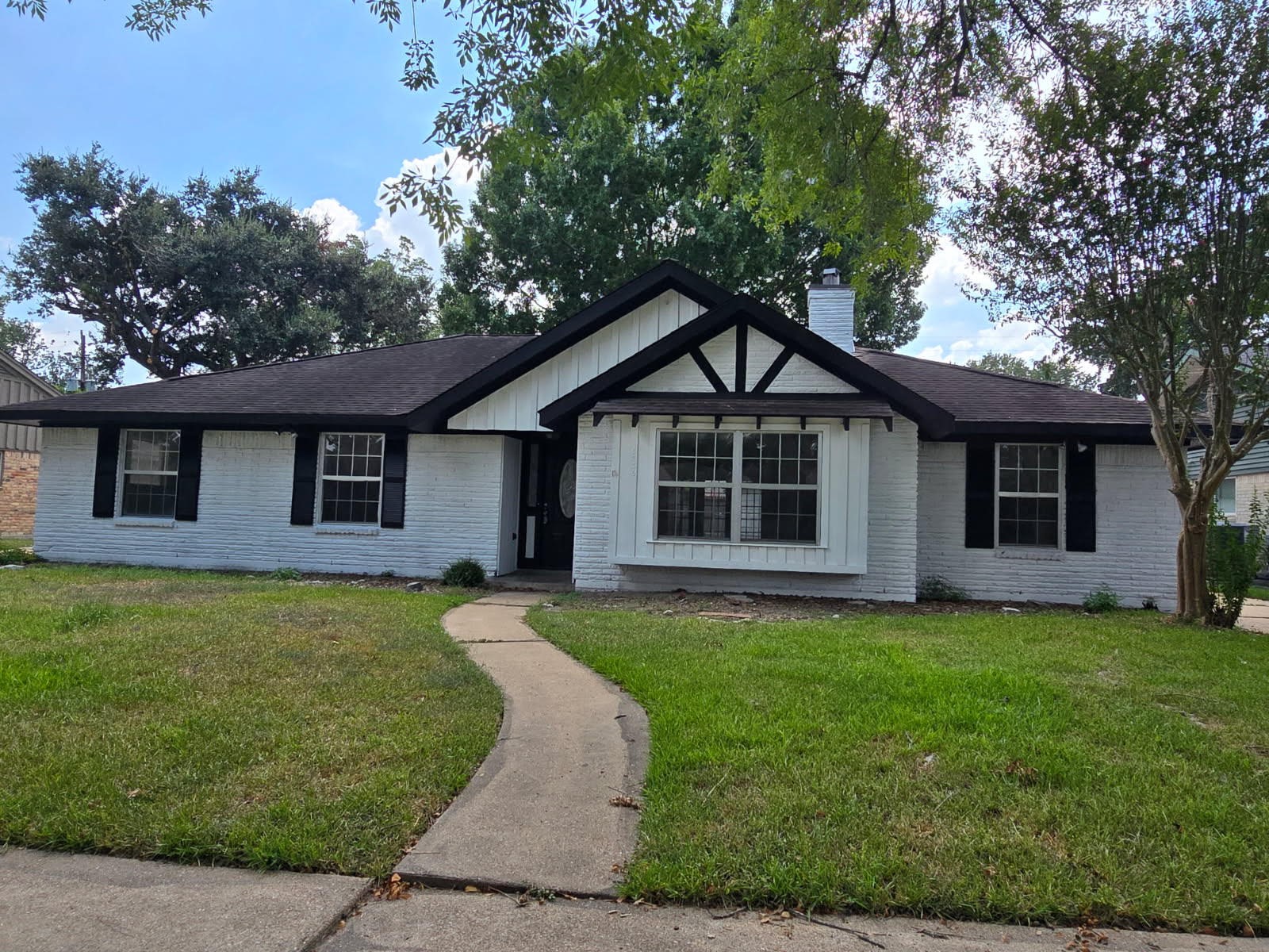 5835 Paisley Street Property Photo 1
