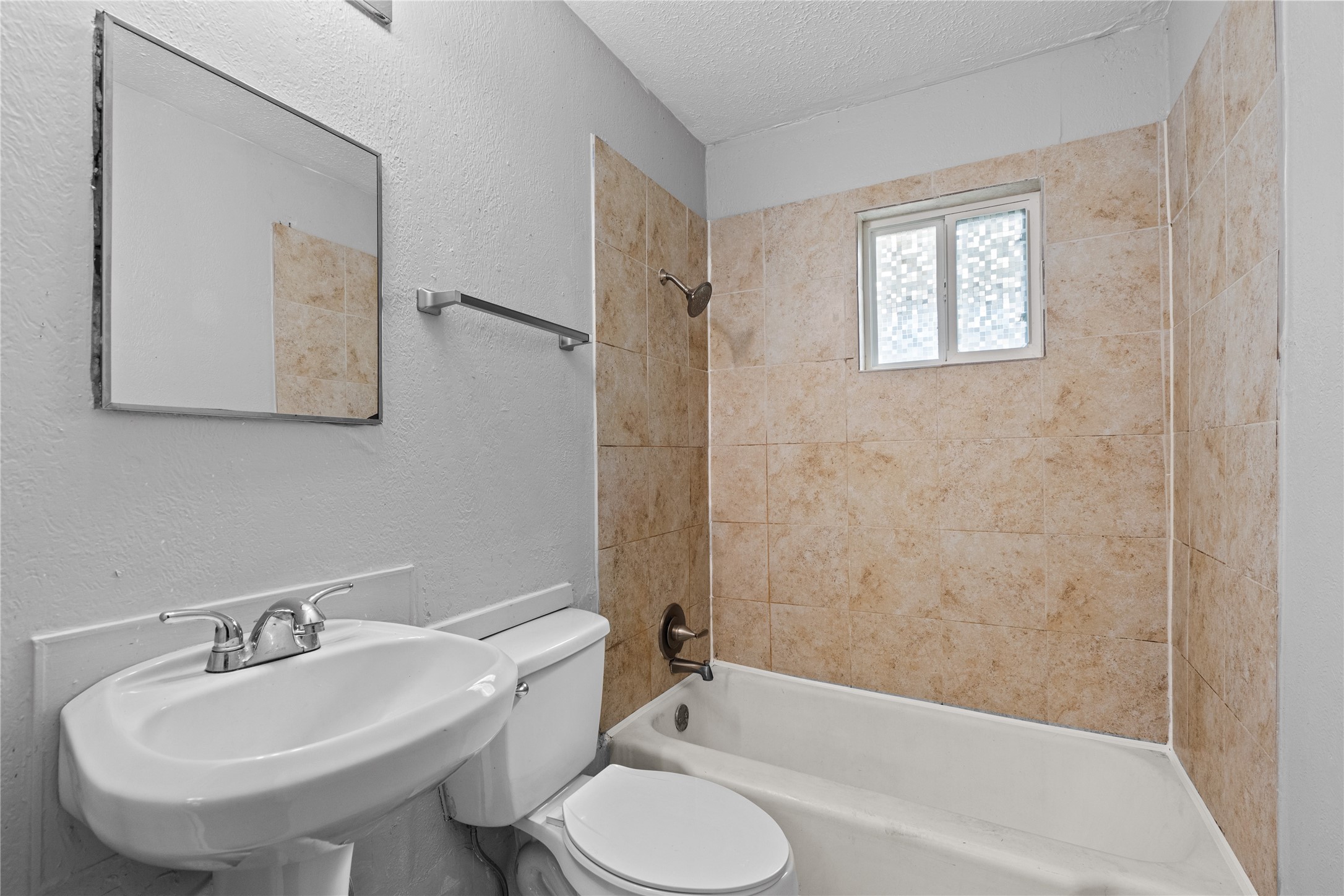 4808 35th Street E Property Photo 9