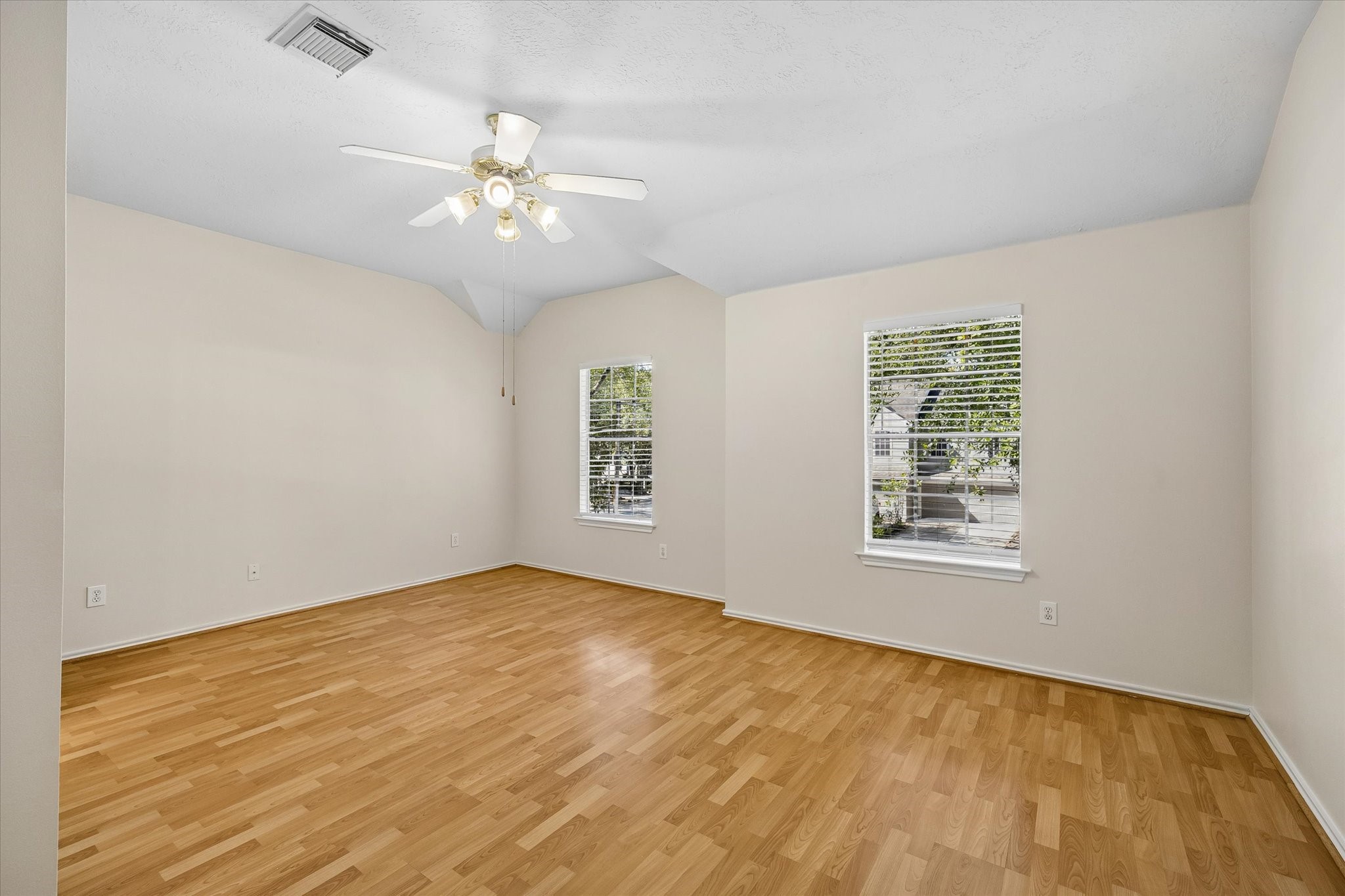 139 Anise Tree Place Property Photo 12