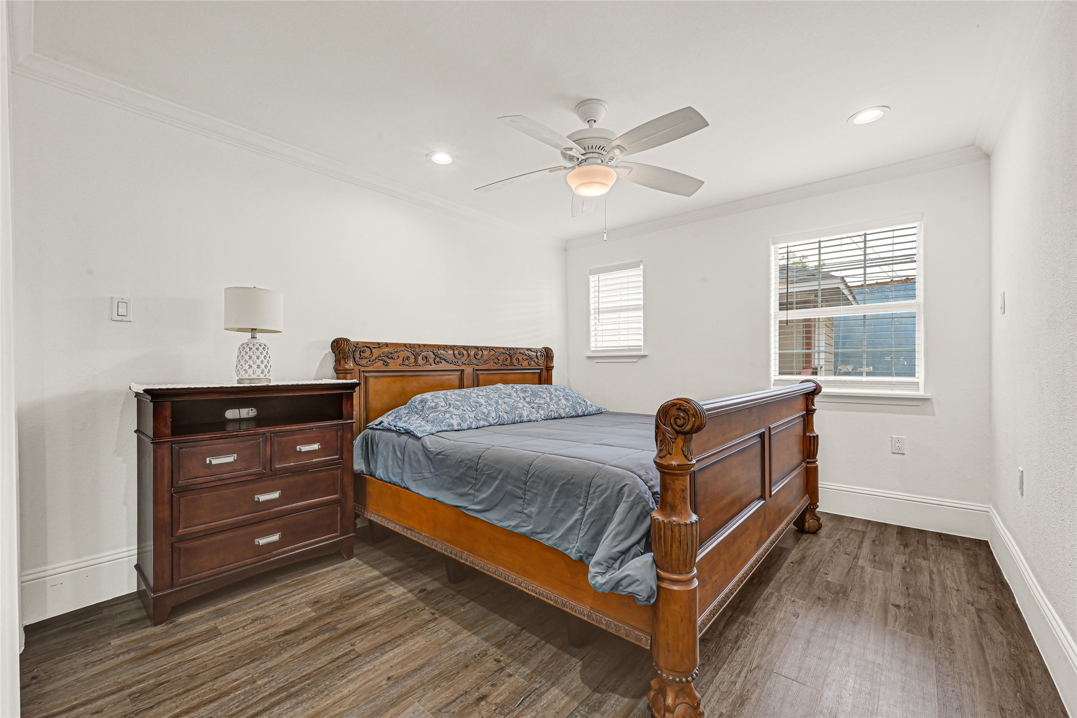 2809 Tooke Street B Property Photo 6