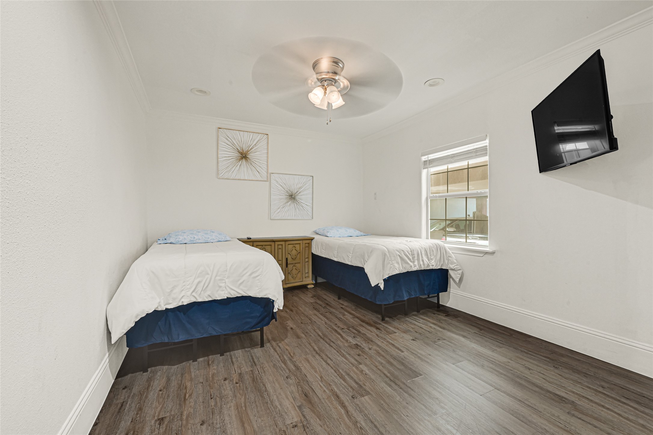 2809 Tooke Street B Property Photo 7