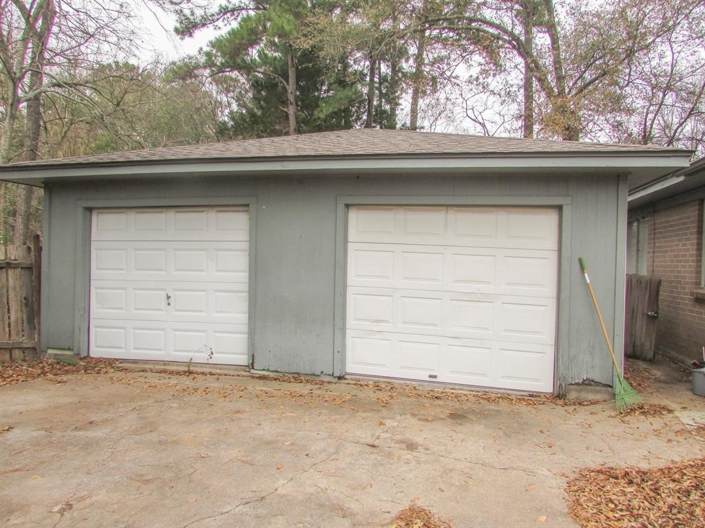 600 Normal Park B Property Photo 2