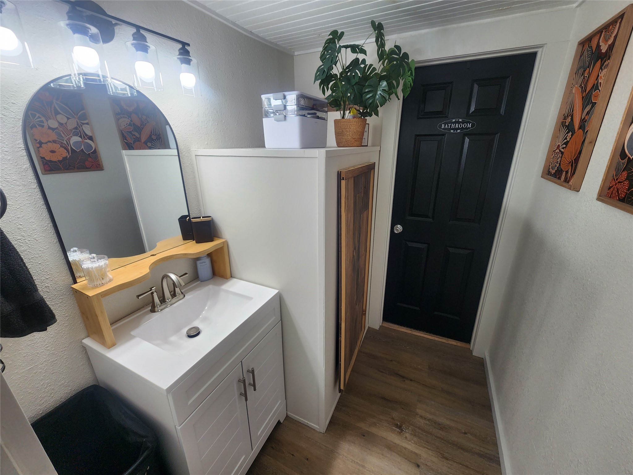 1061 N Sage Road Property Photo 3