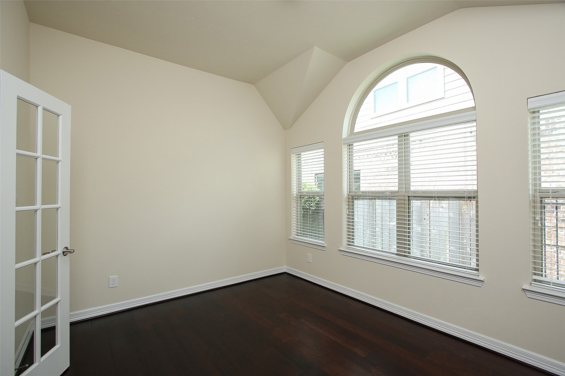34 Estherwood Place Property Photo 7
