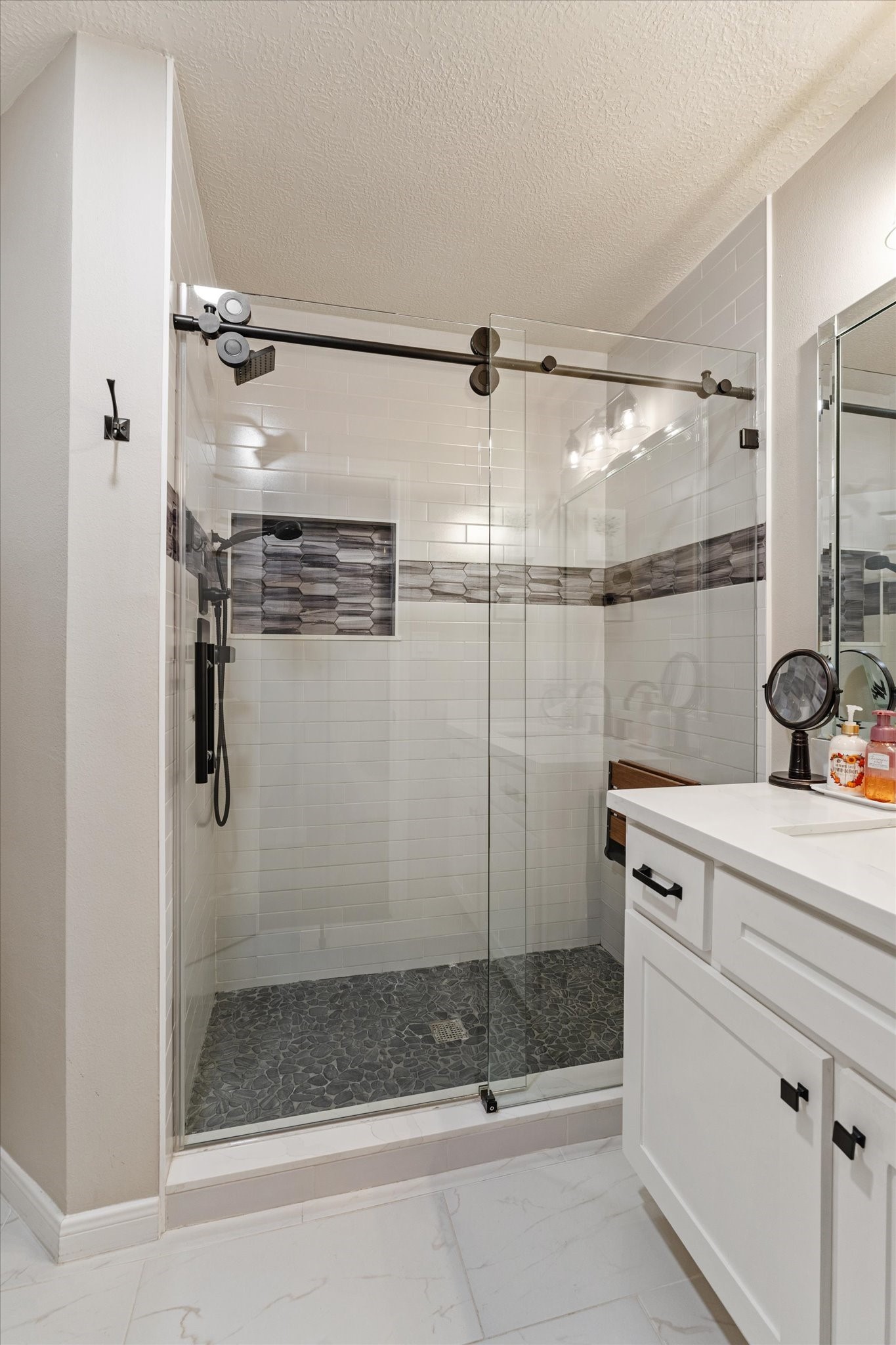 16314 Avenplace Road Property Photo 35