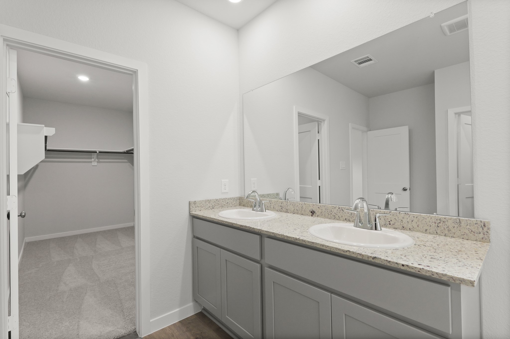 113 Water Grass Trail Property Photo 17