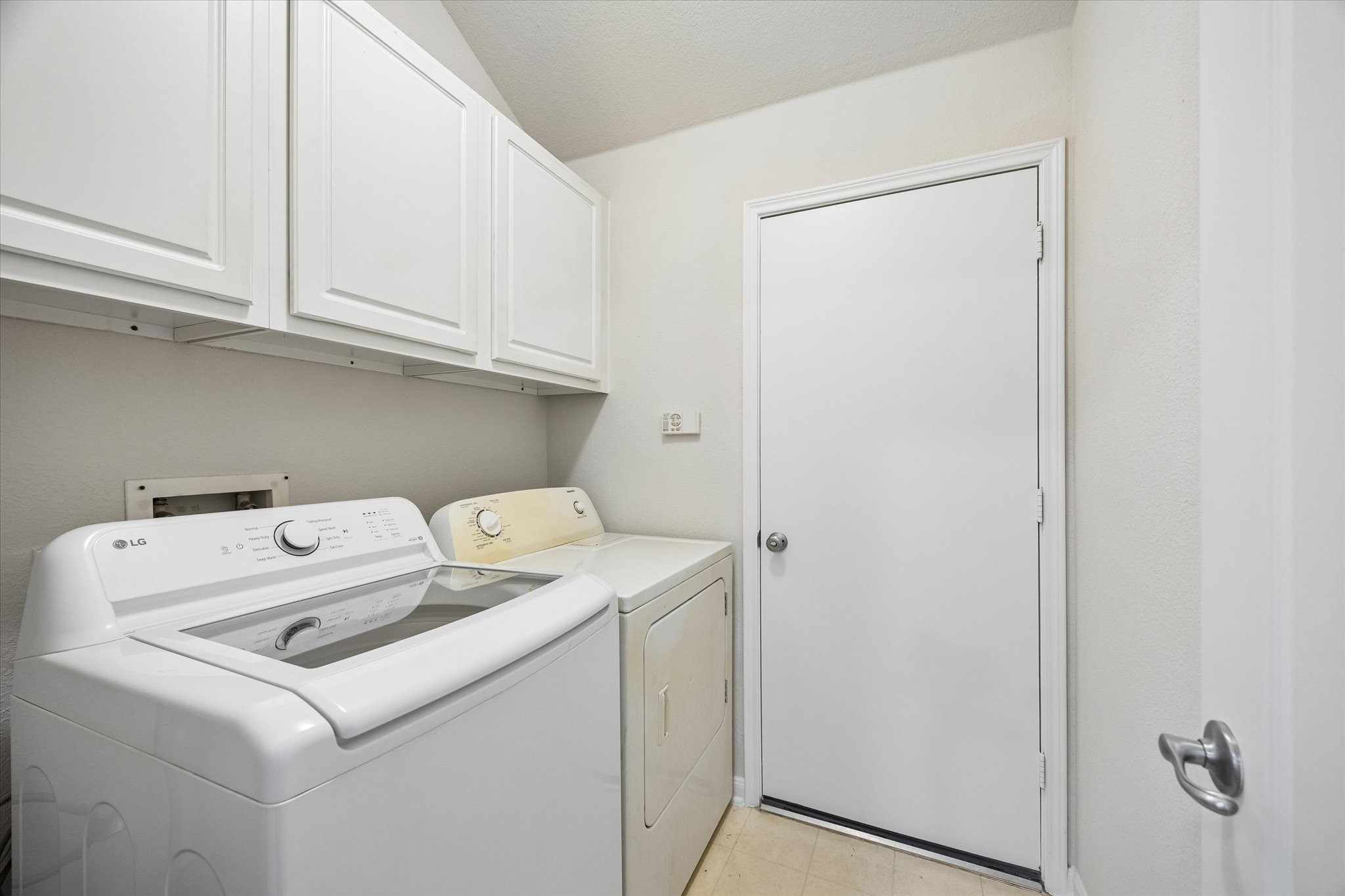 16546 Cypress Bridge Drive Property Photo 26