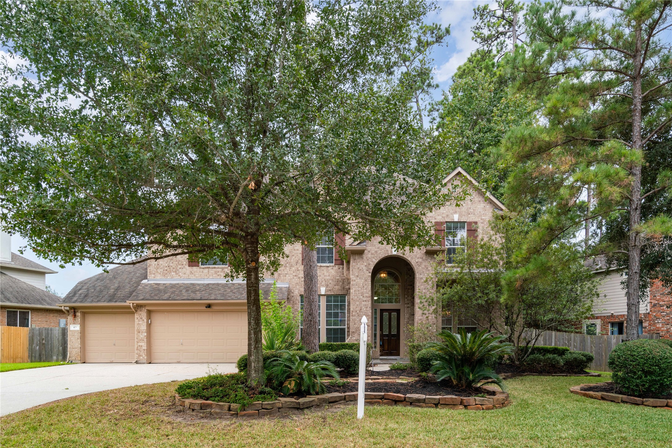 43 N Scribewood Circle Property Photo 1