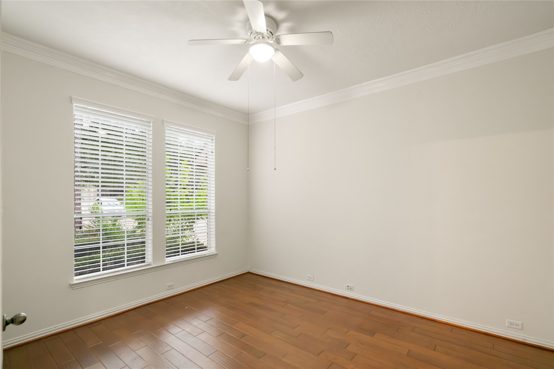43 N Scribewood Circle Property Photo 8