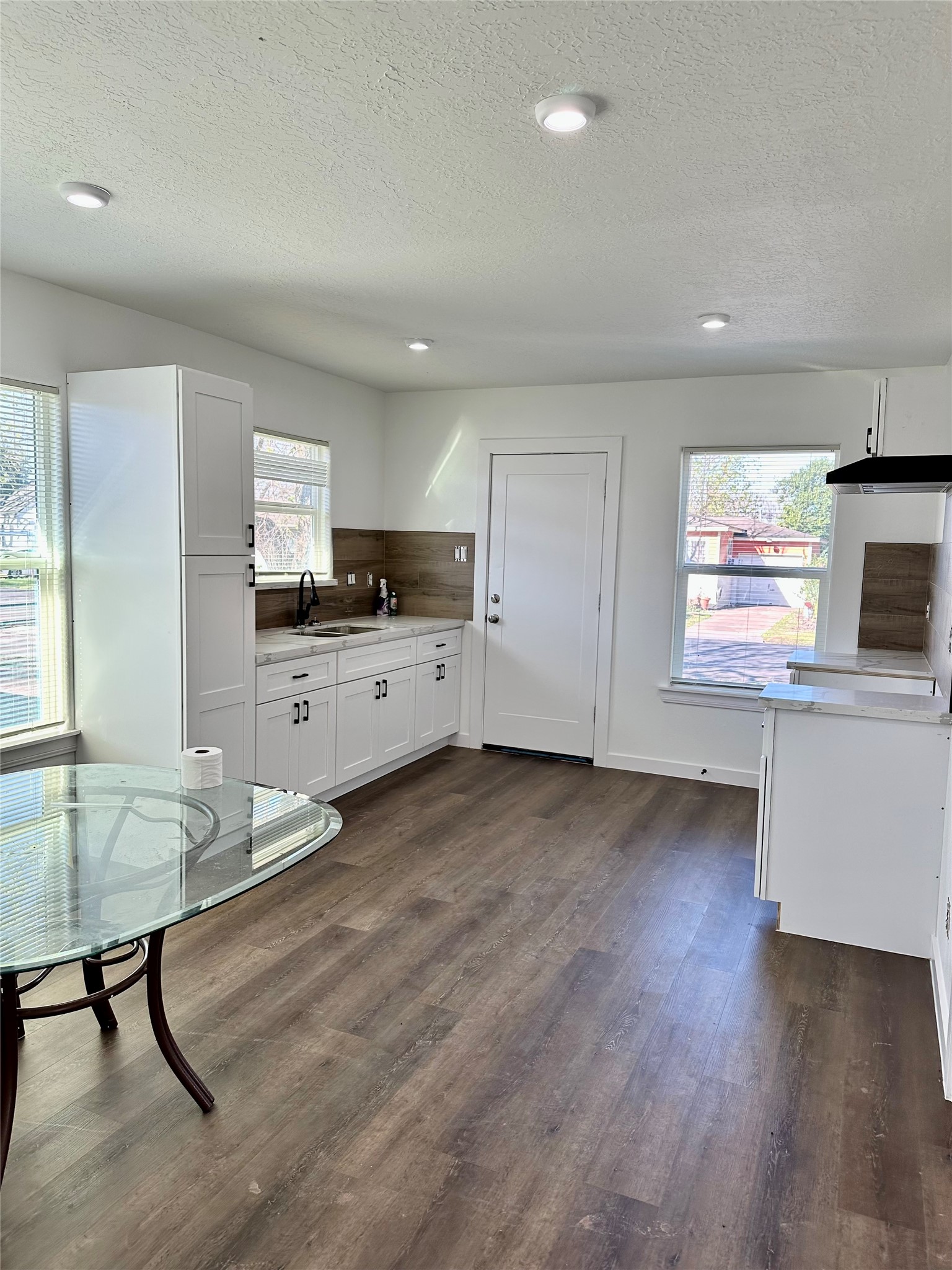 102 Georgia Street Property Photo 8
