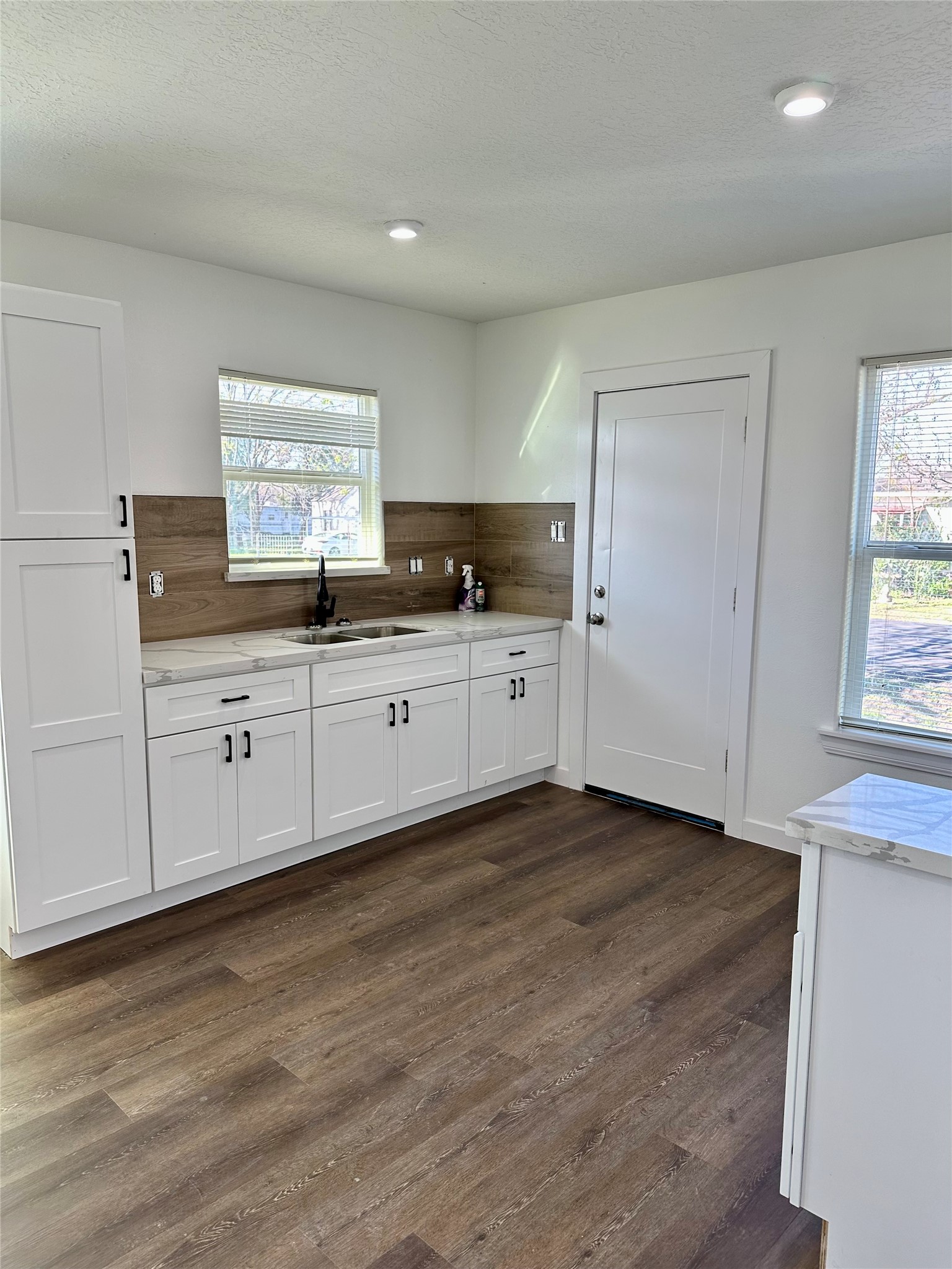 102 Georgia Street Property Photo 9