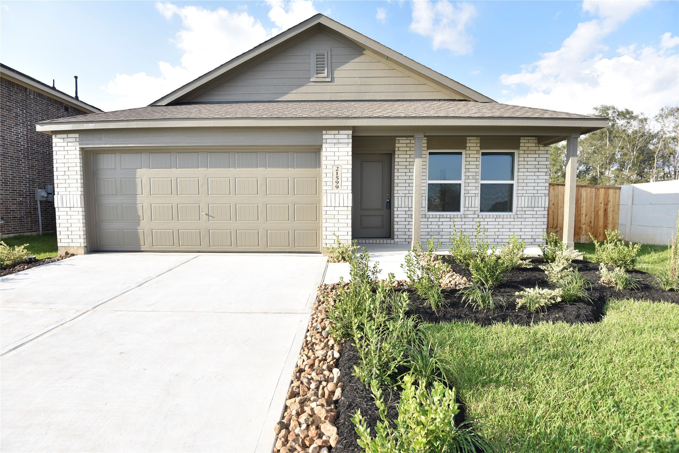 21599 Casavatore Drive Property Photo 2