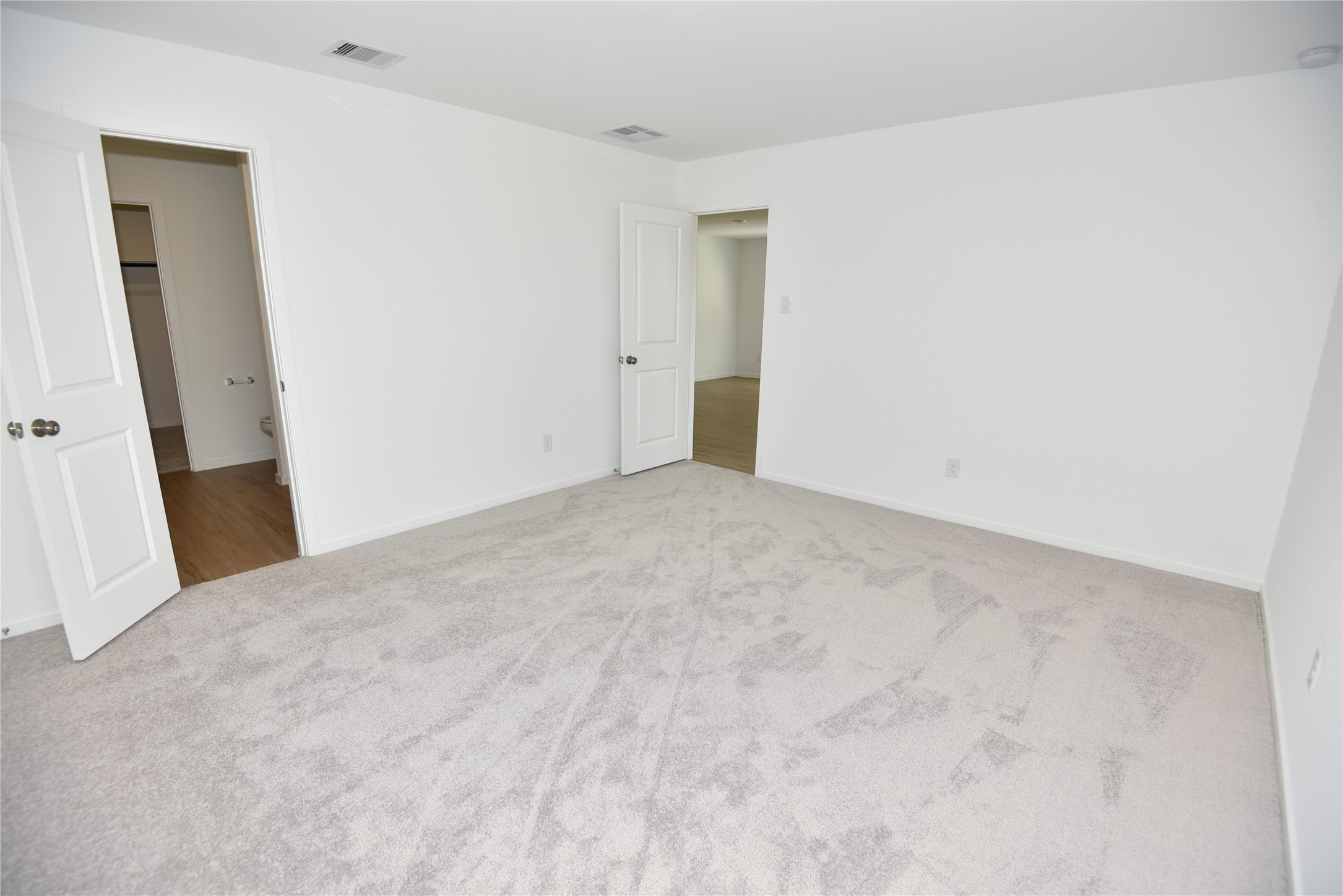 21599 Casavatore Drive Property Photo 11