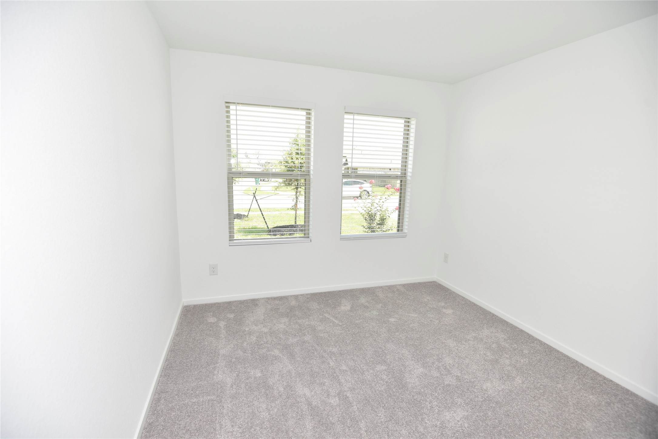 21599 Casavatore Drive Property Photo 18