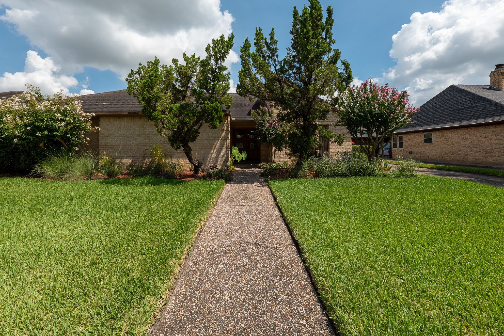 7926 Quail Meadow Drive Property Photo 2