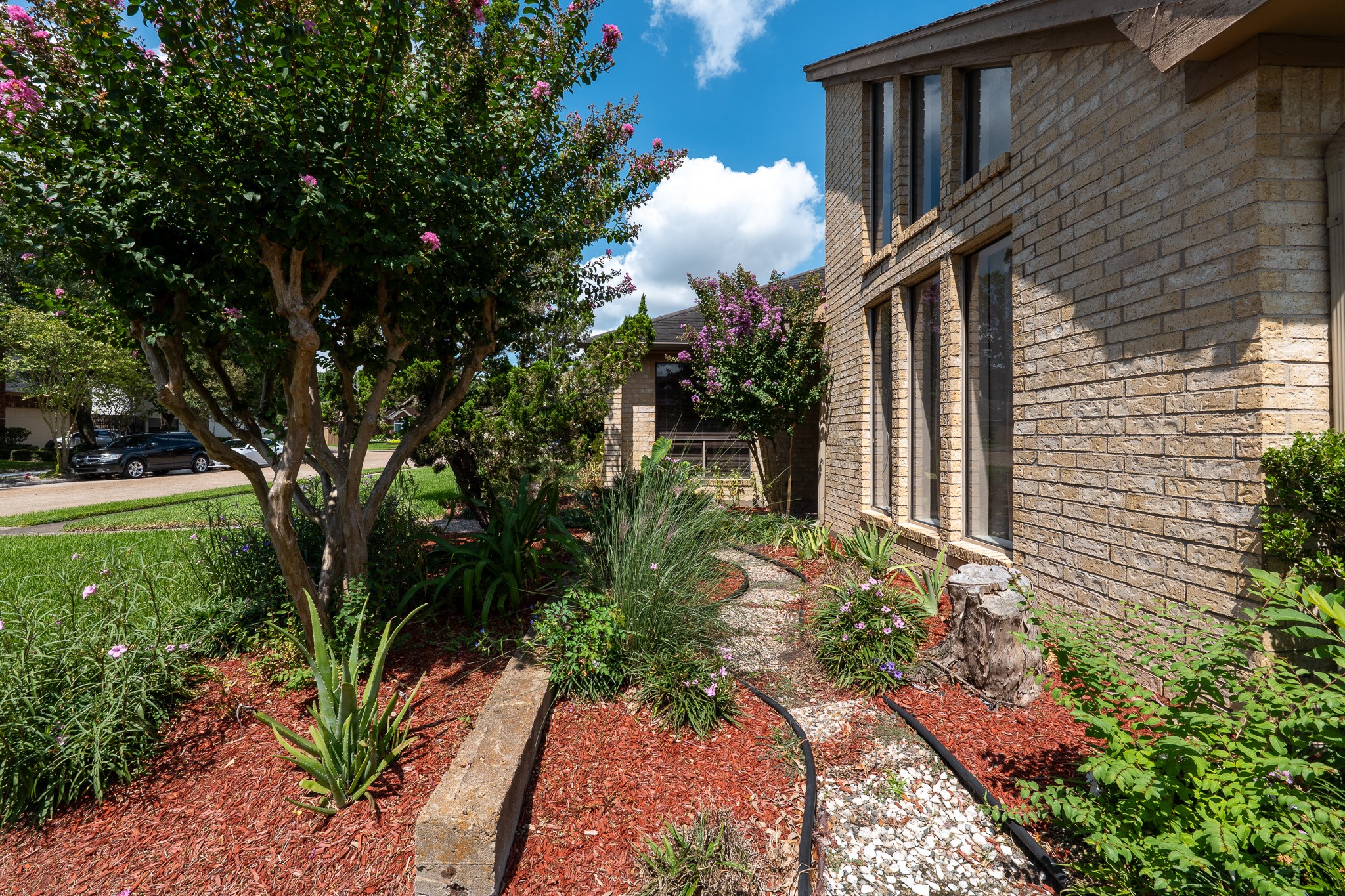 7926 Quail Meadow Drive Property Photo 4