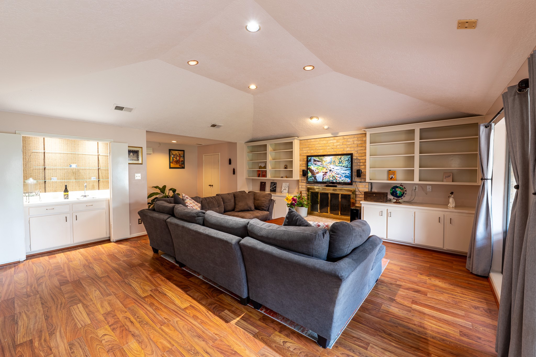 7926 Quail Meadow Drive Property Photo 10