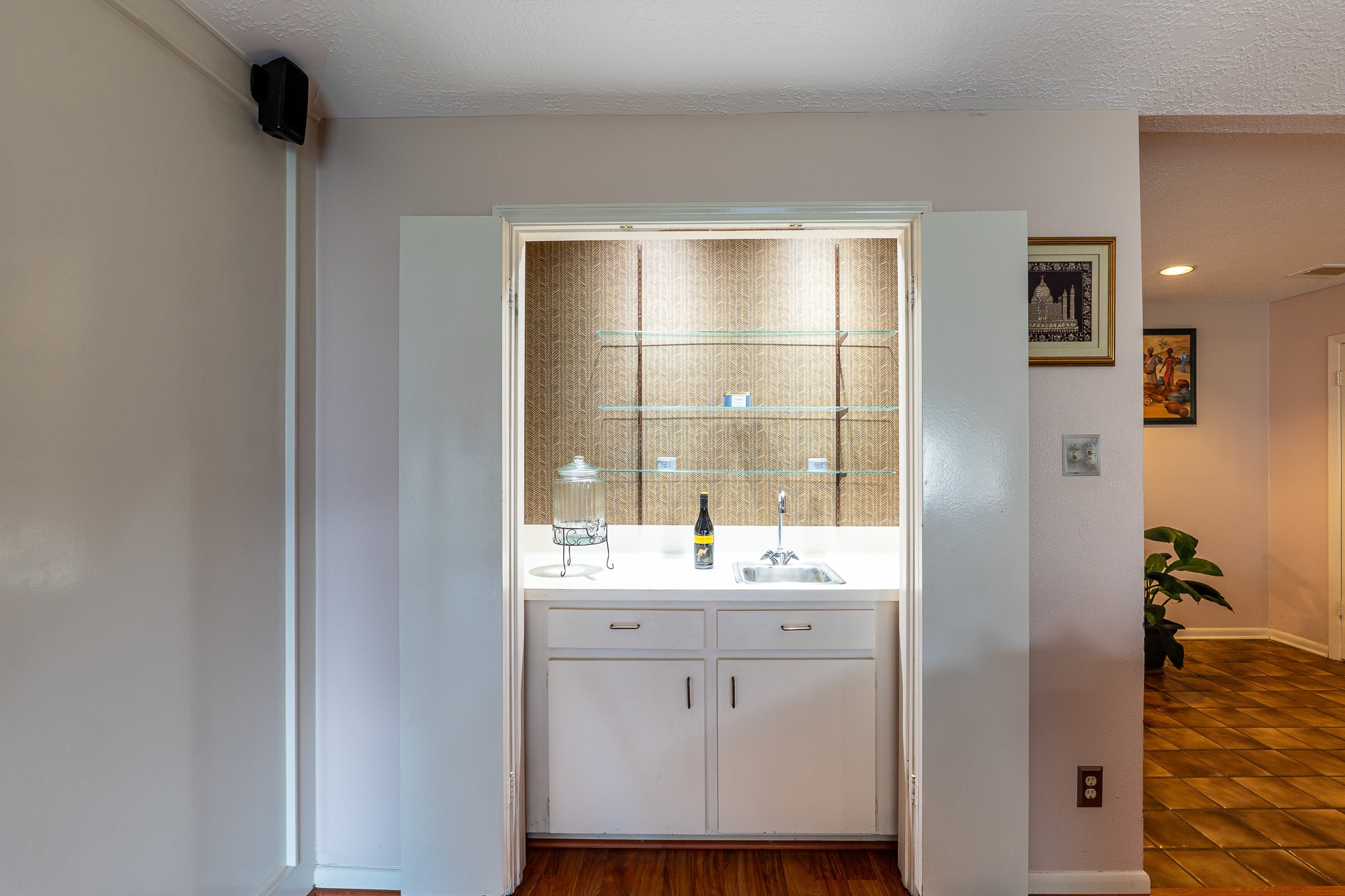 7926 Quail Meadow Drive Property Photo 12