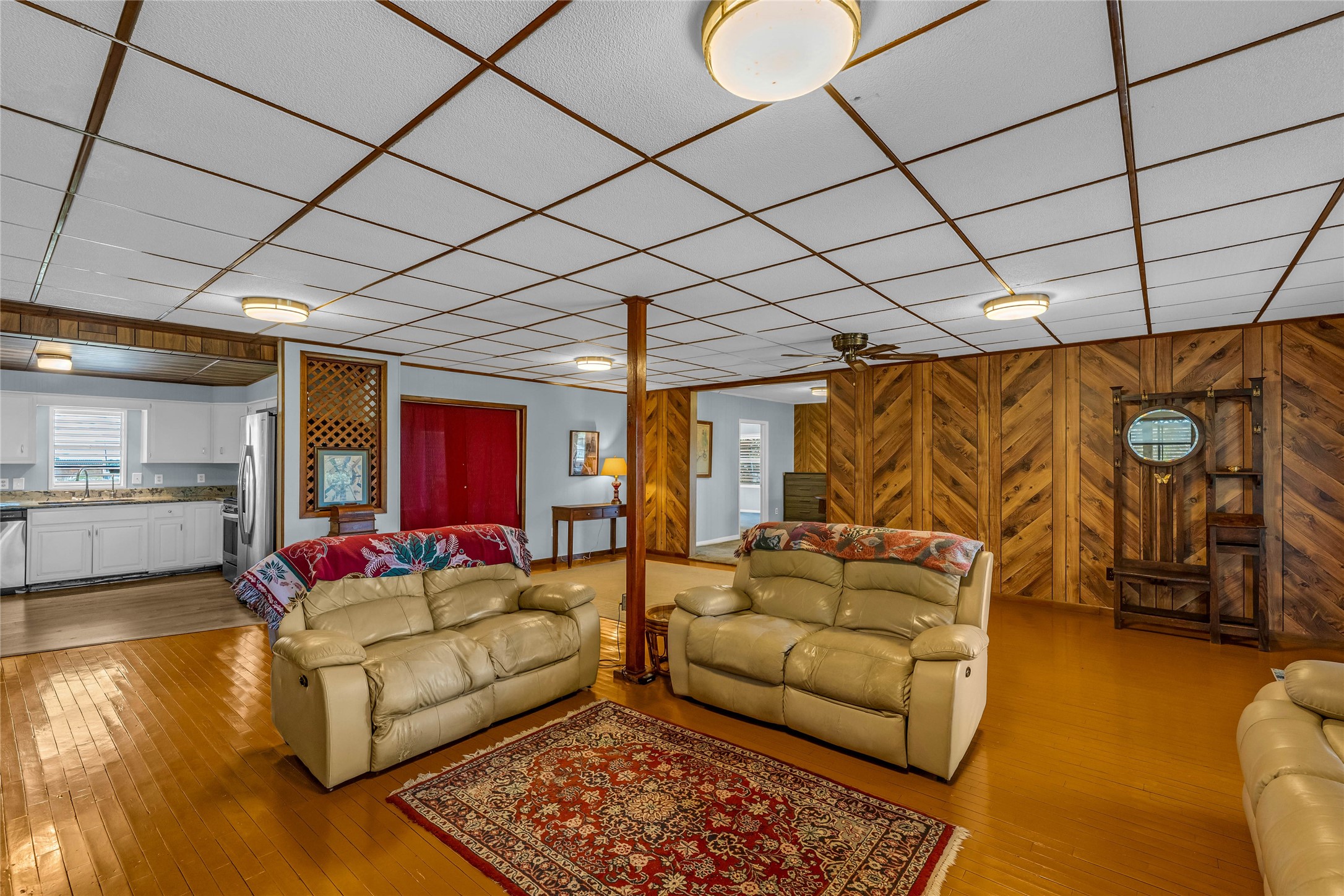 1115 W Canal Drive Property Photo 9