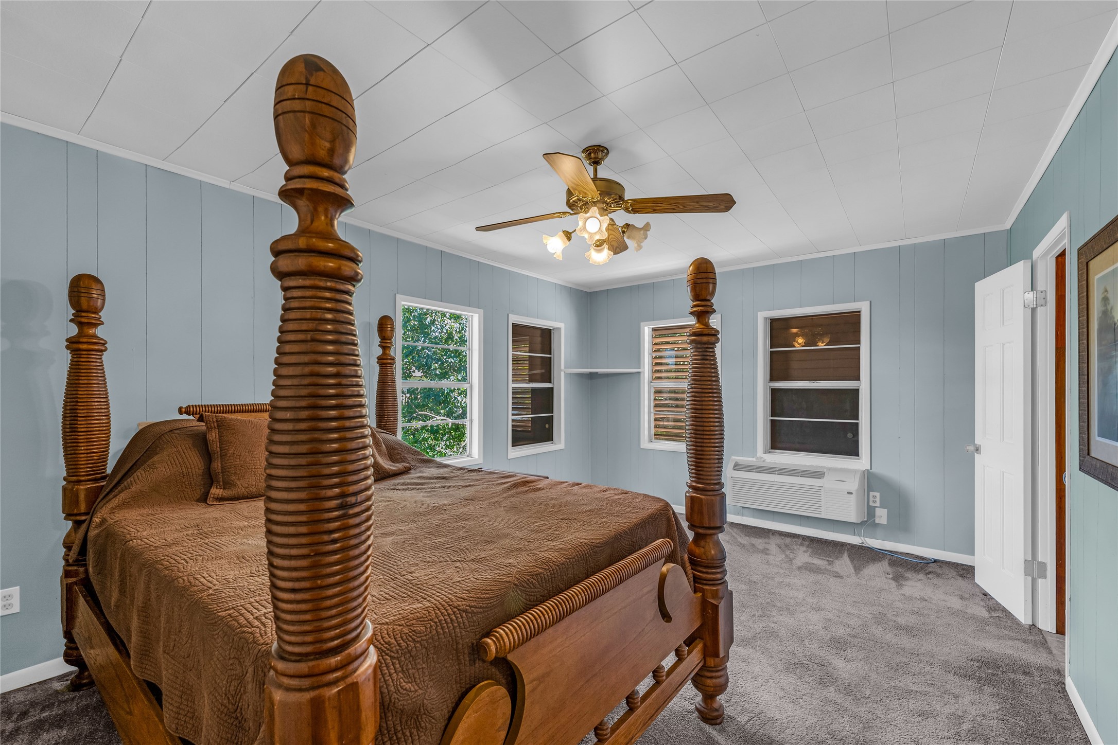 1115 W Canal Drive Property Photo 11