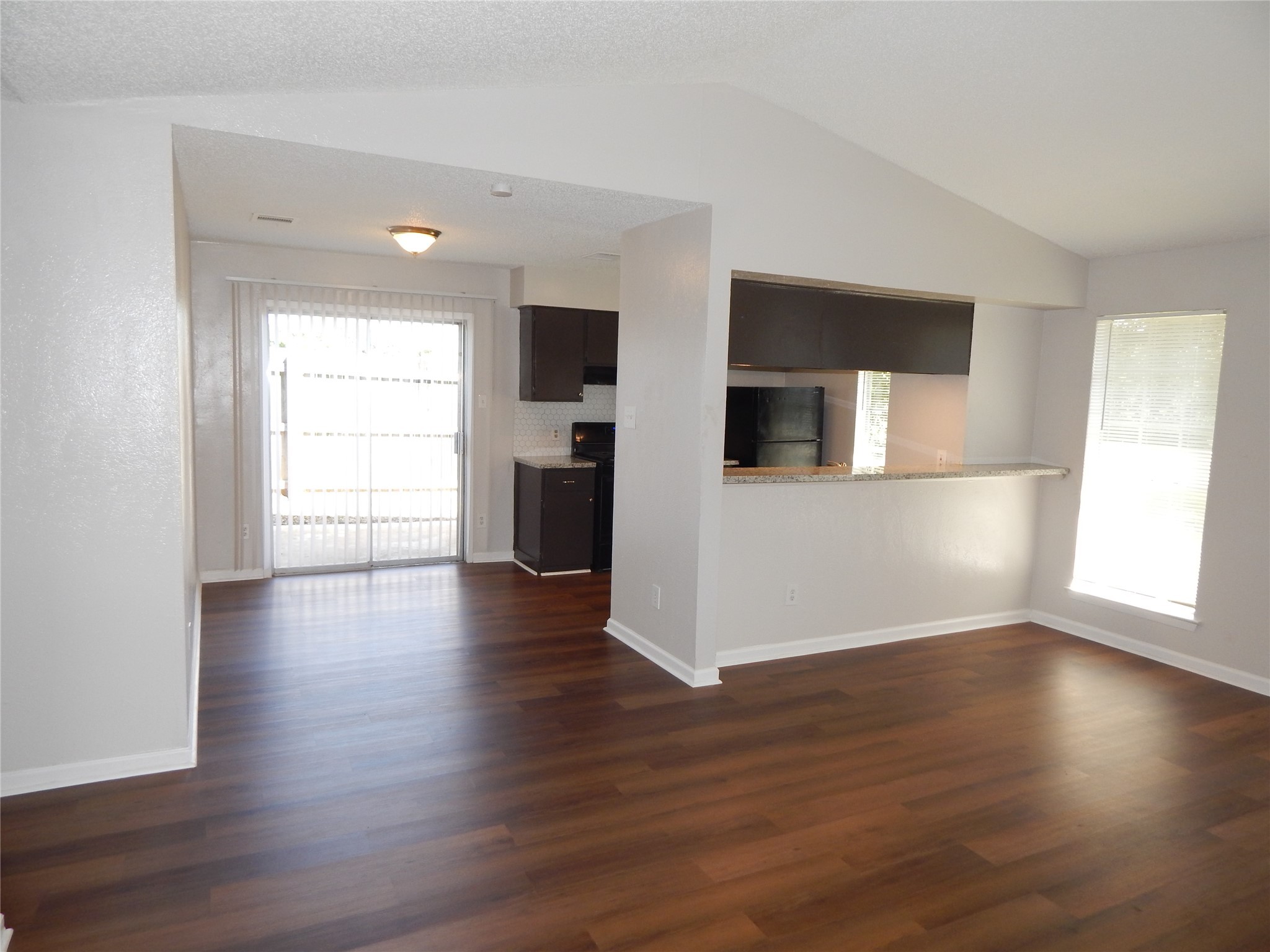 204 Northpointe Avenue 204 Property Photo 2