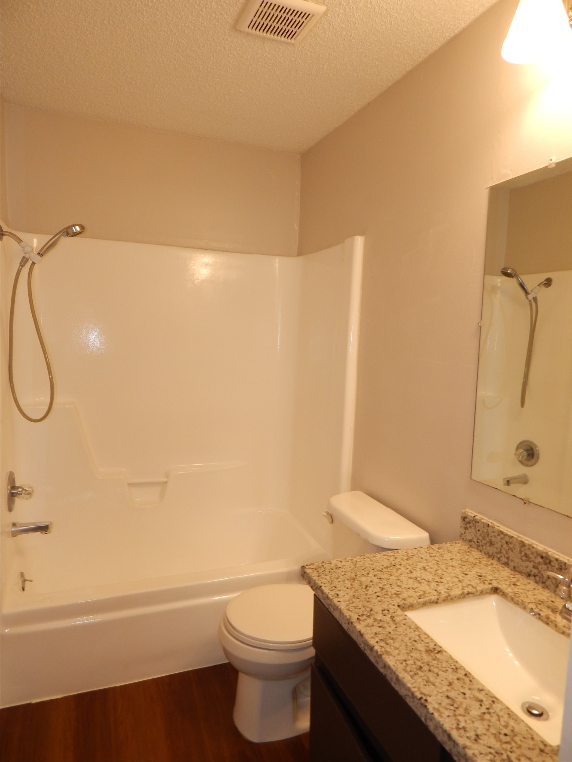 204 Northpointe Avenue 204 Property Photo 11