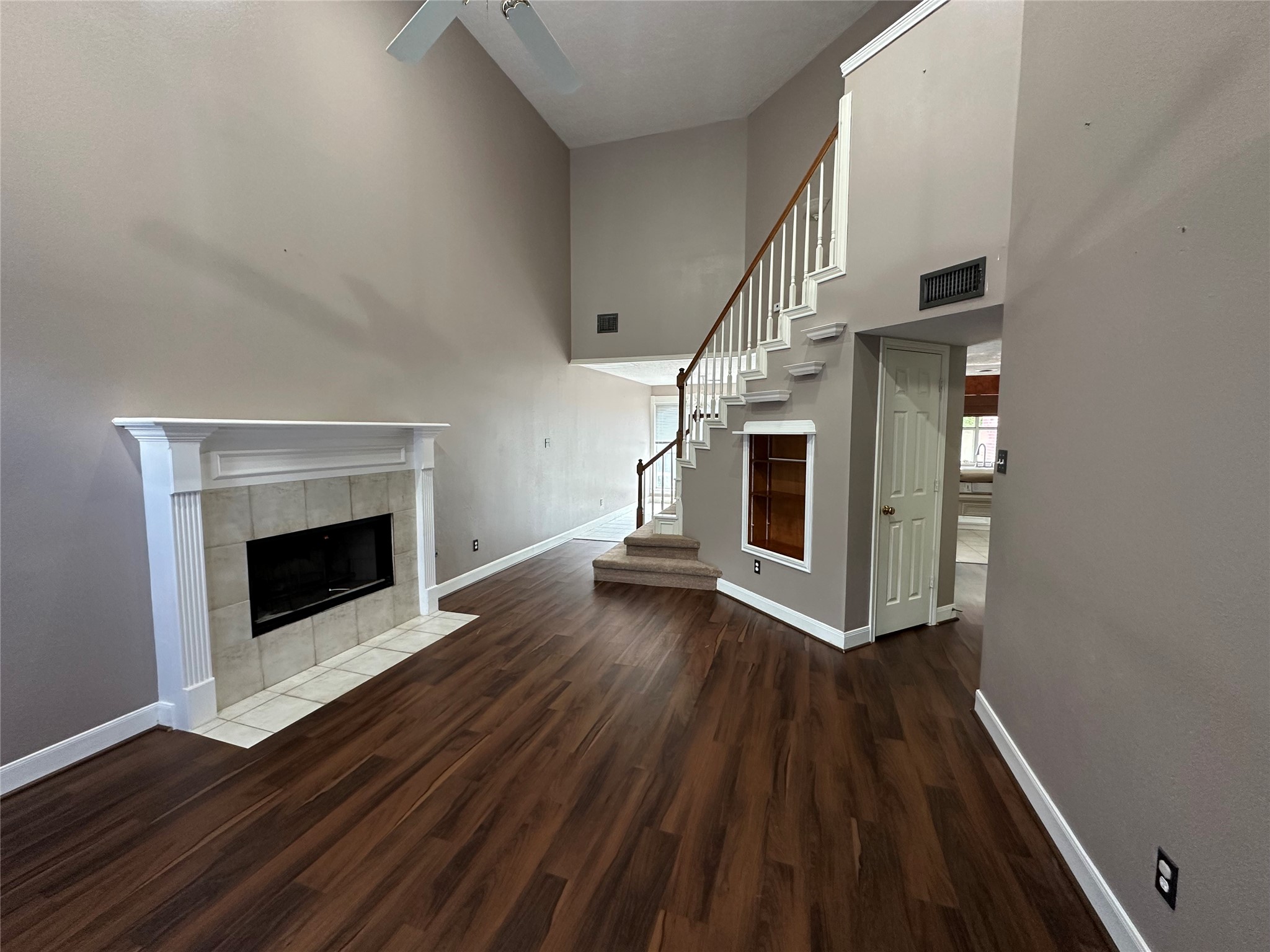 443 N Rivershire Drive Property Photo 2