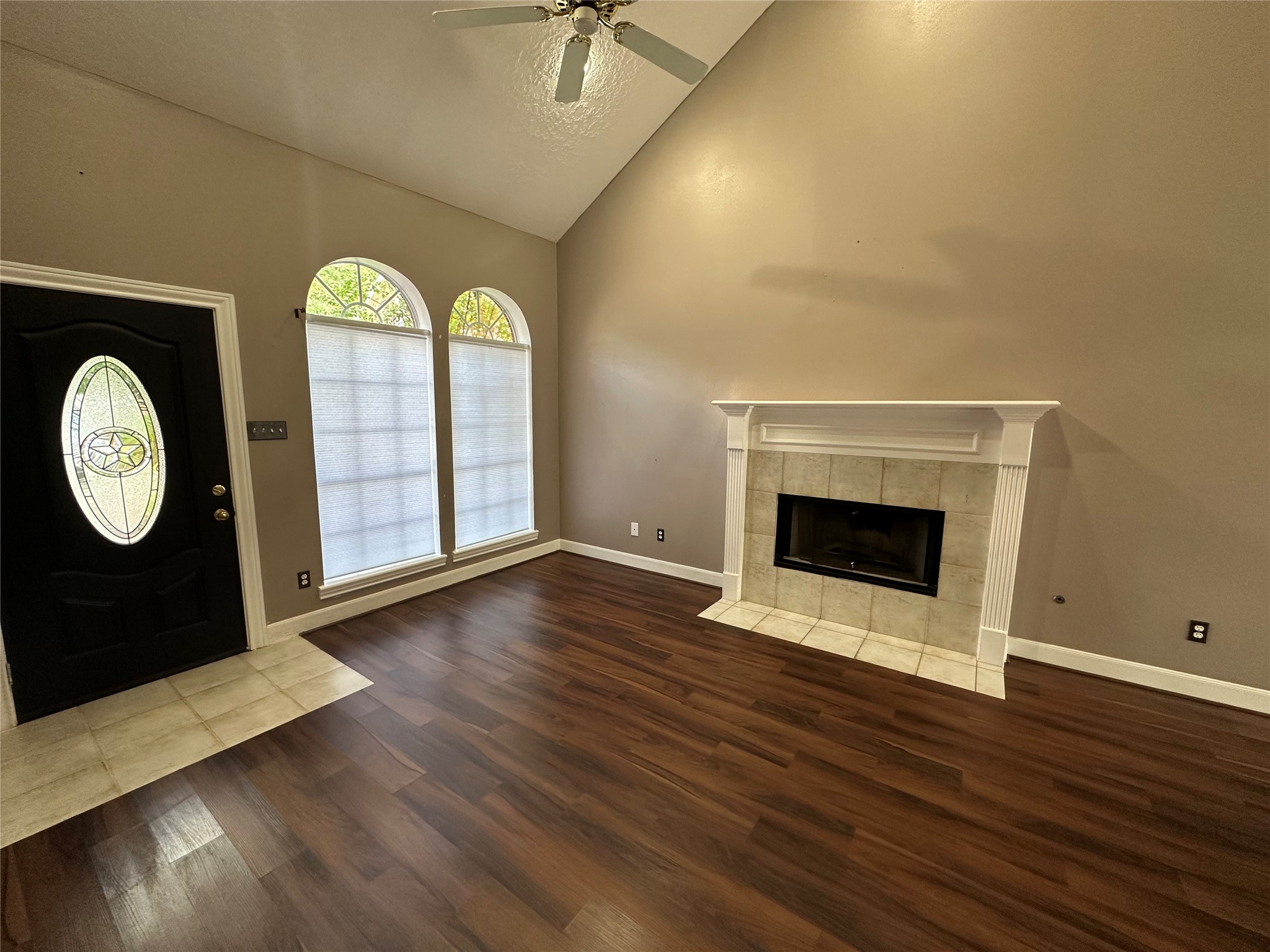 443 N Rivershire Drive Property Photo 3
