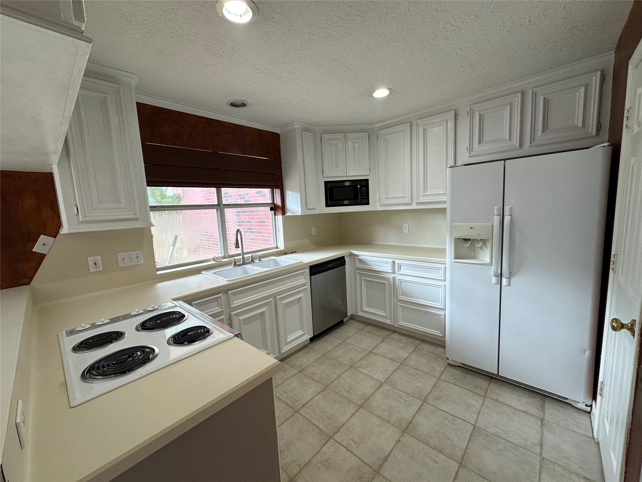 443 N Rivershire Drive Property Photo 6