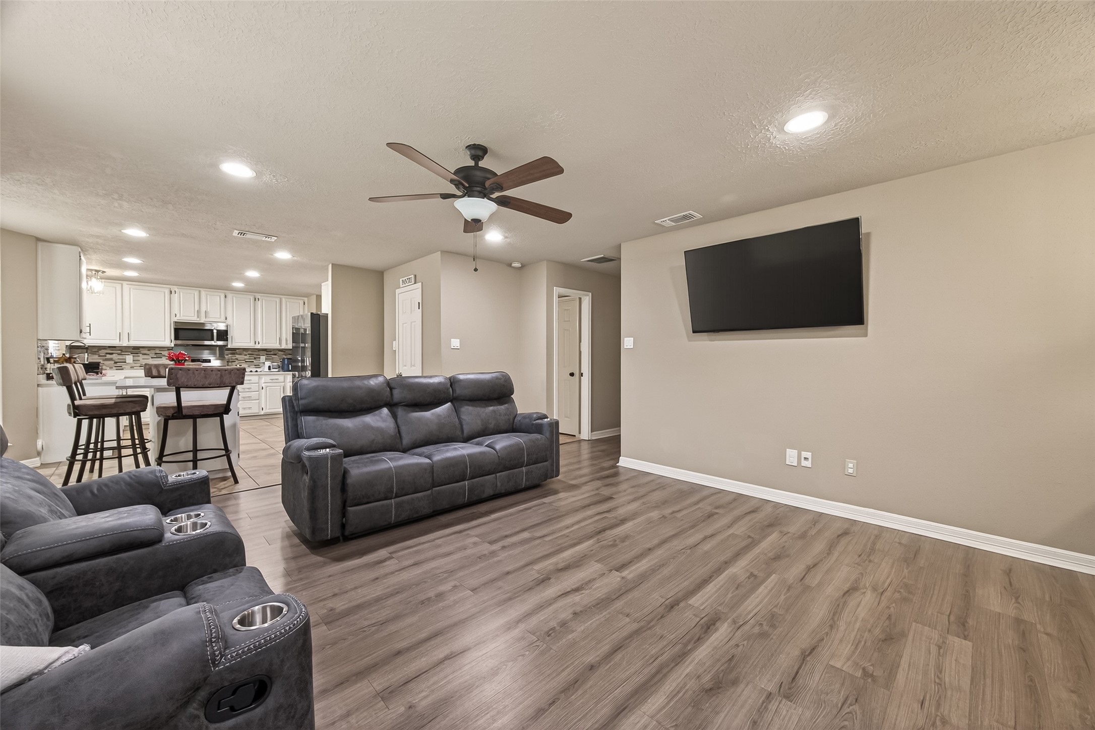 12110 Essenbruk Drive Property Photo 13