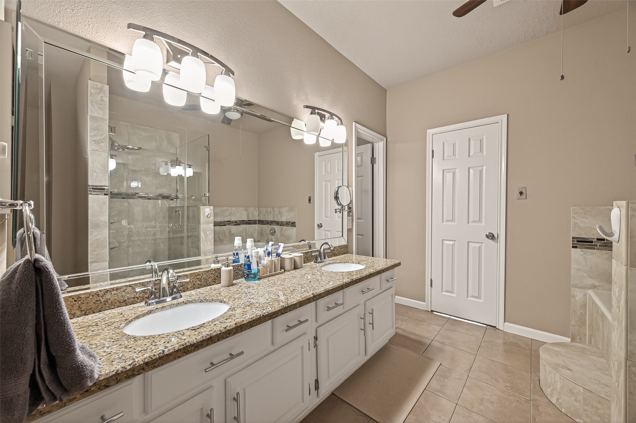 12110 Essenbruk Drive Property Photo 34